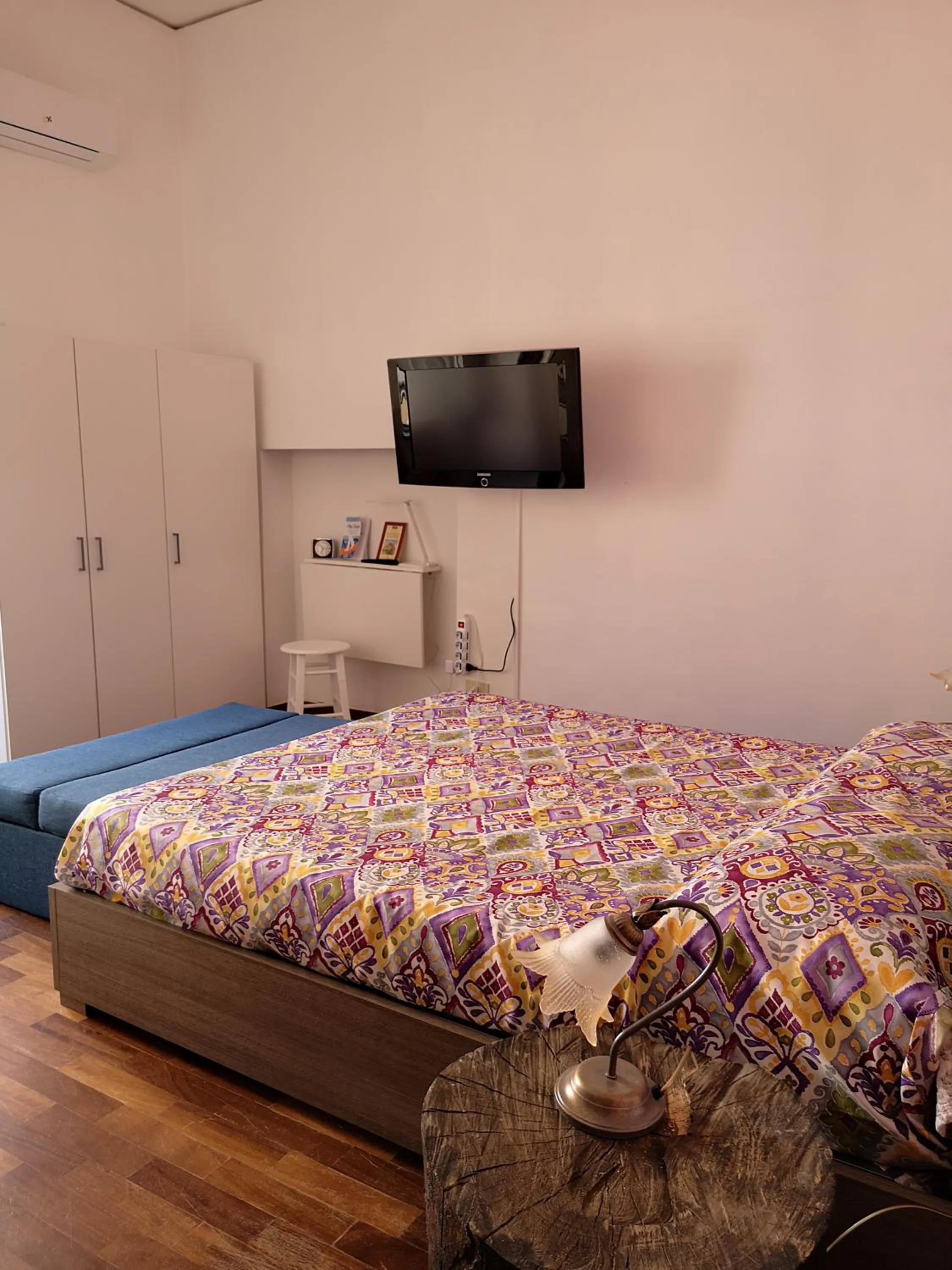 B&B Smiling Naples
