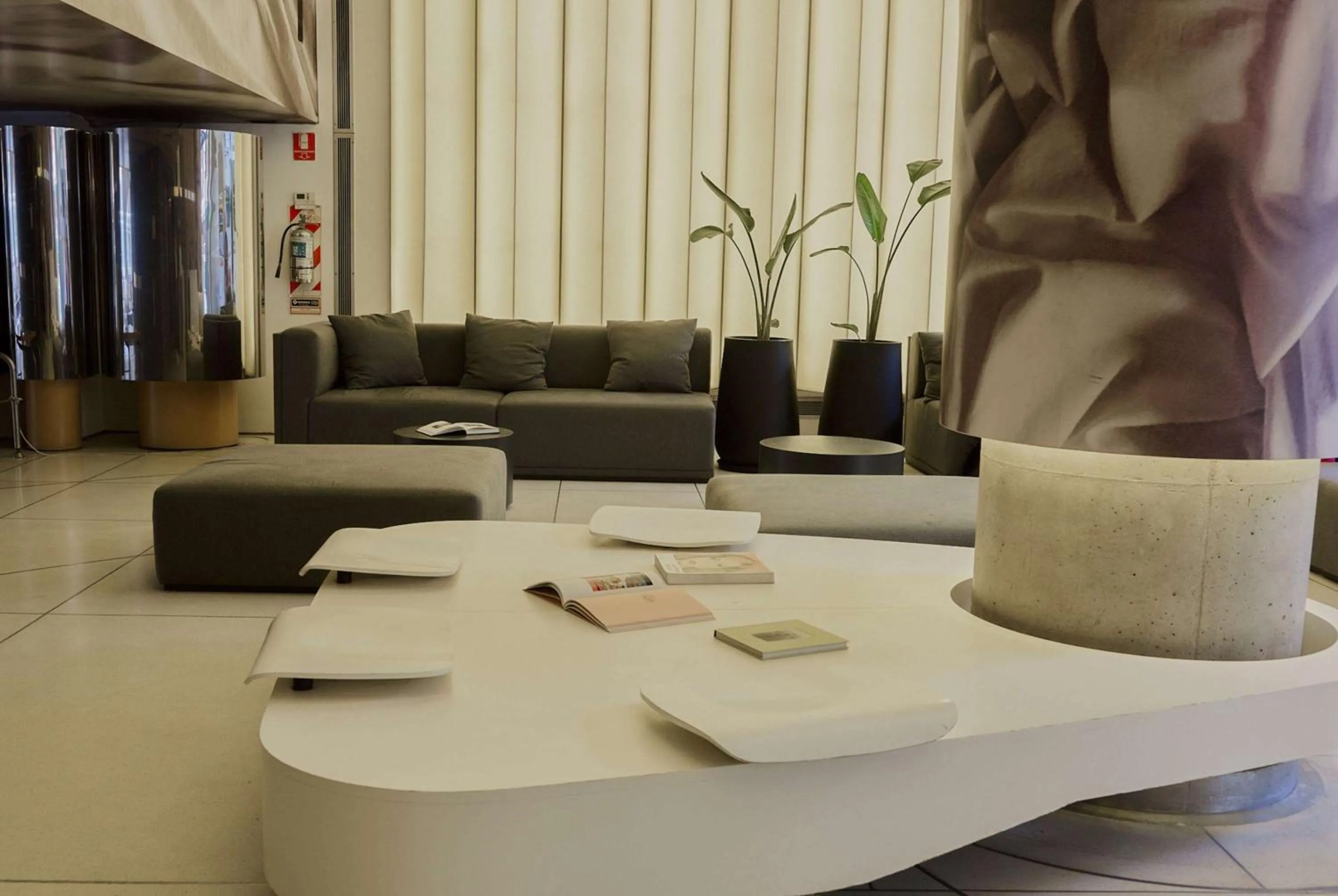 Lobby or reception in Dazzler by Wyndham Buenos Aires Recoleta