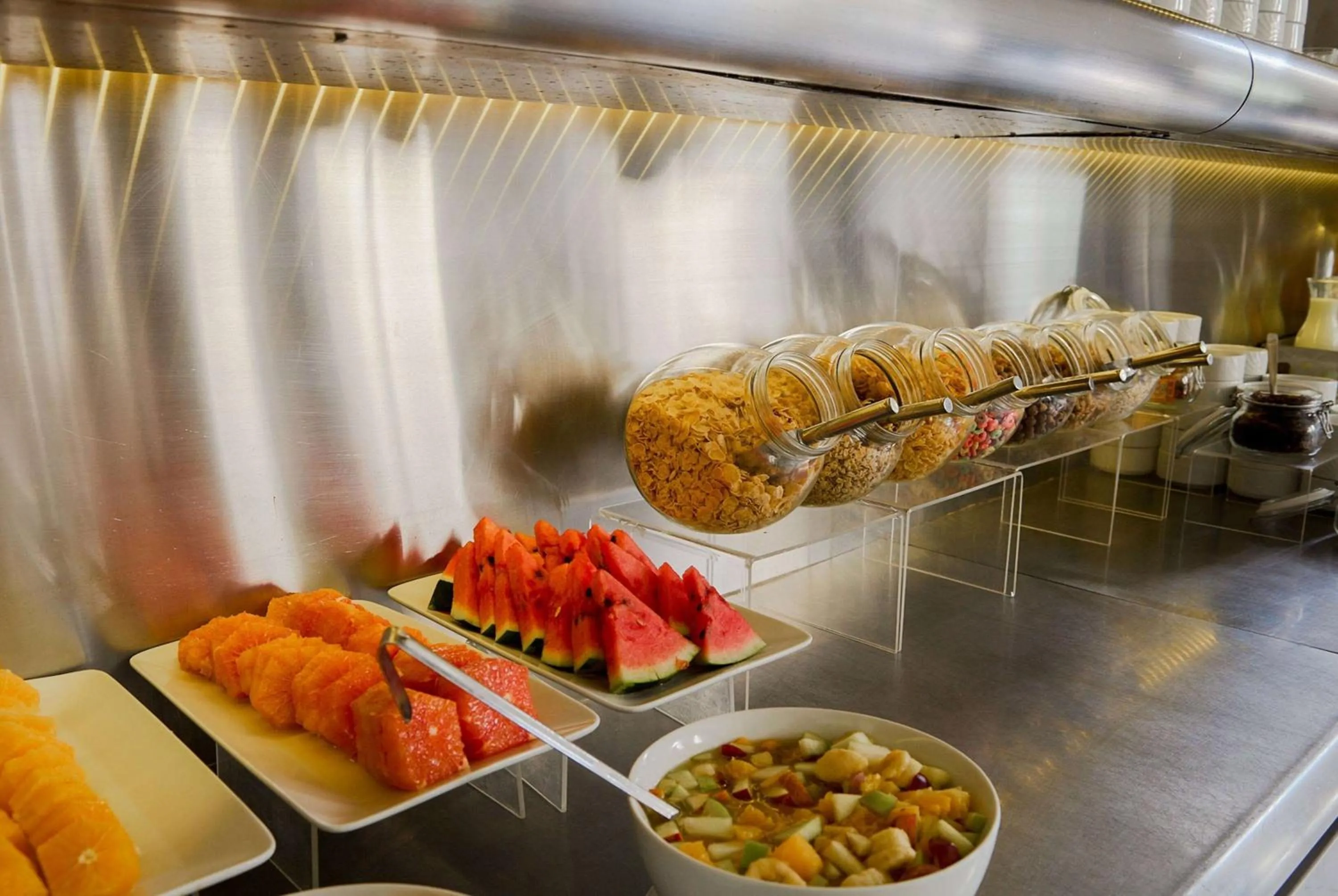 Restaurant/places to eat in Dazzler by Wyndham Buenos Aires Recoleta