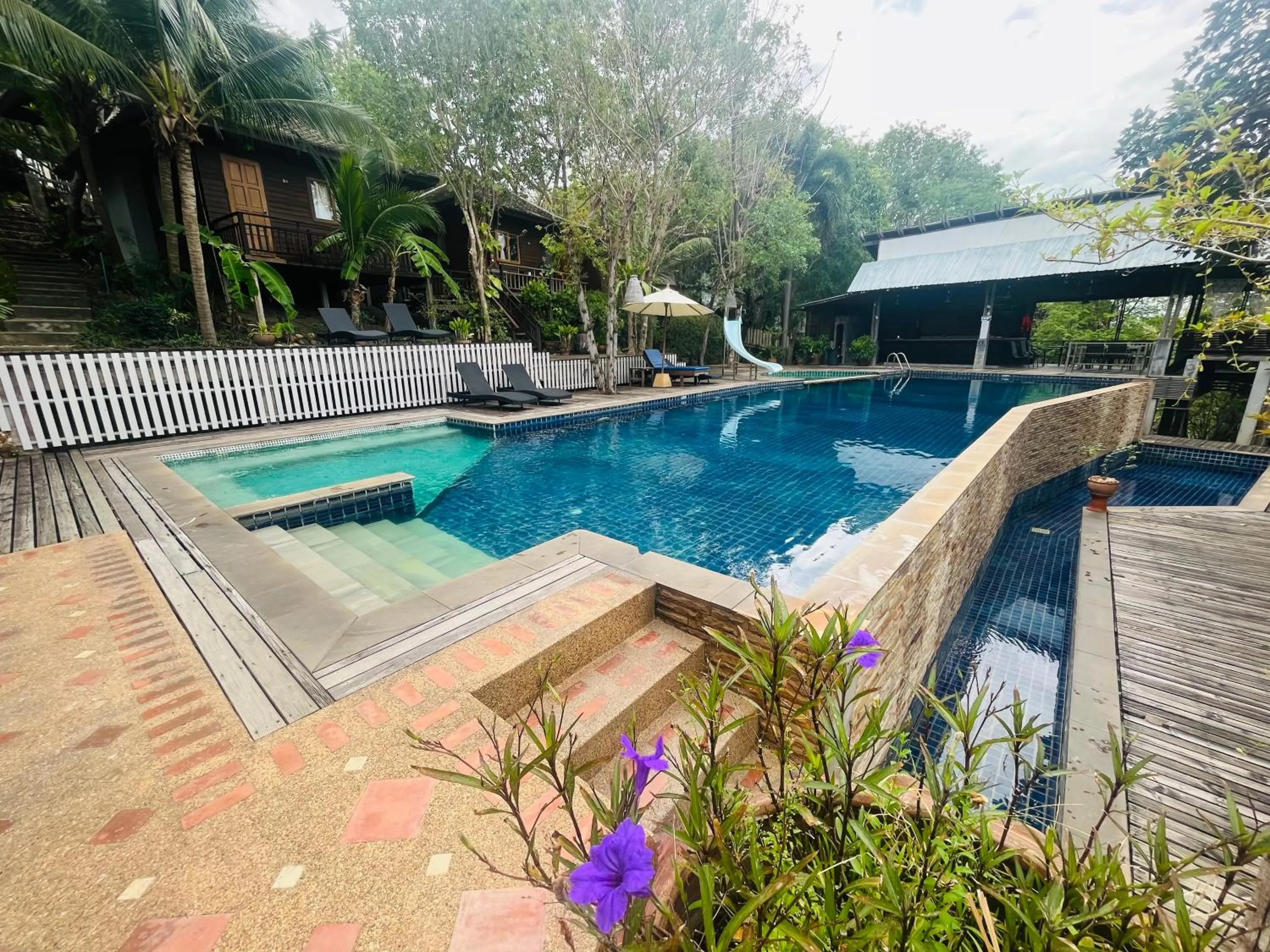 Swimming Pool in Chaweng Park Place