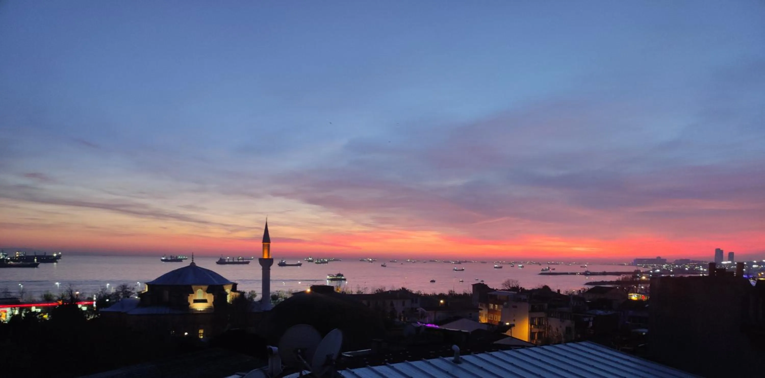 Sunset in Ancient Town Hotel