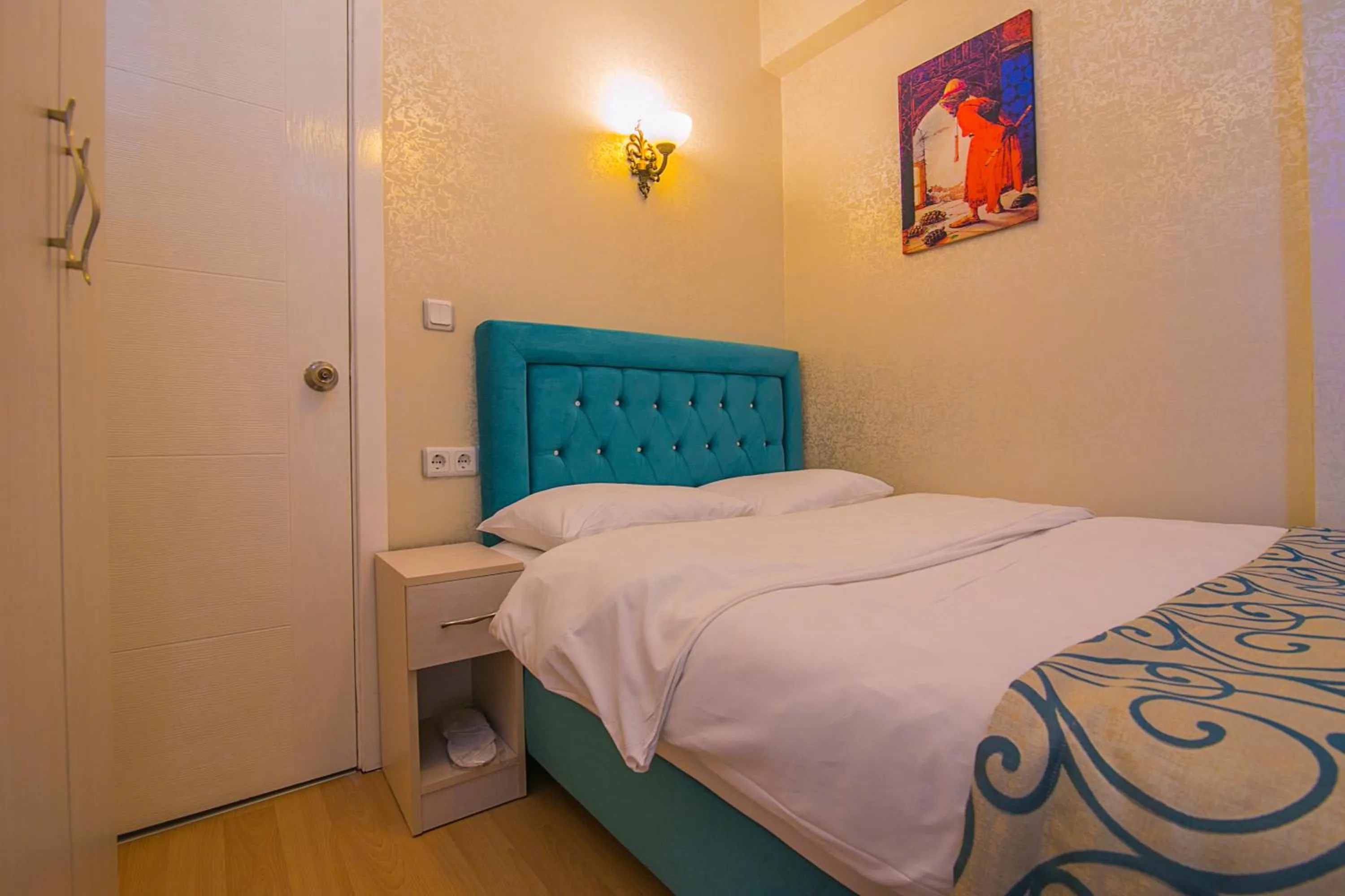 Photo of the whole room, Bed in Ancient Town Hotel