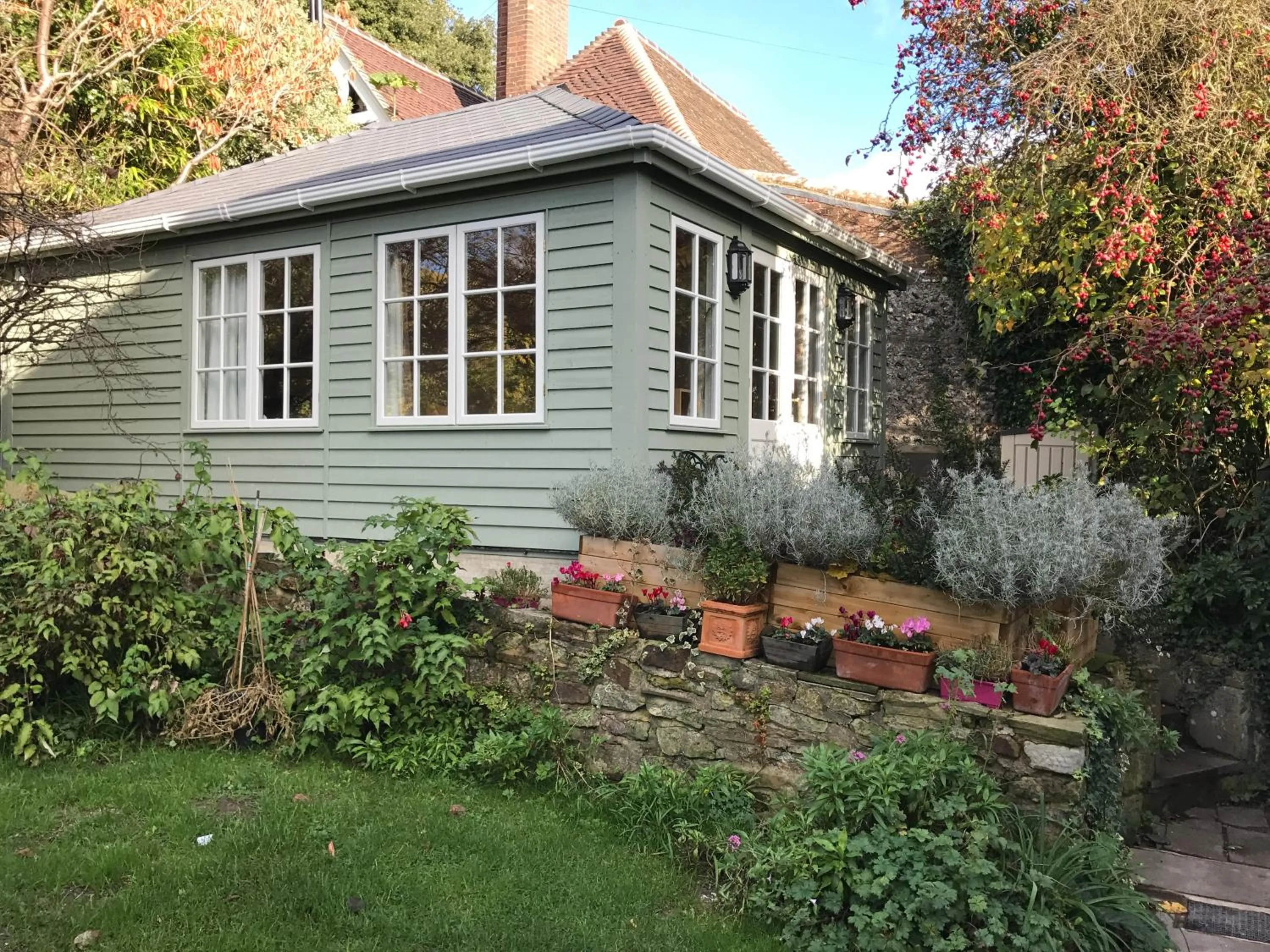 Property building in Crabapple Cottage B&B