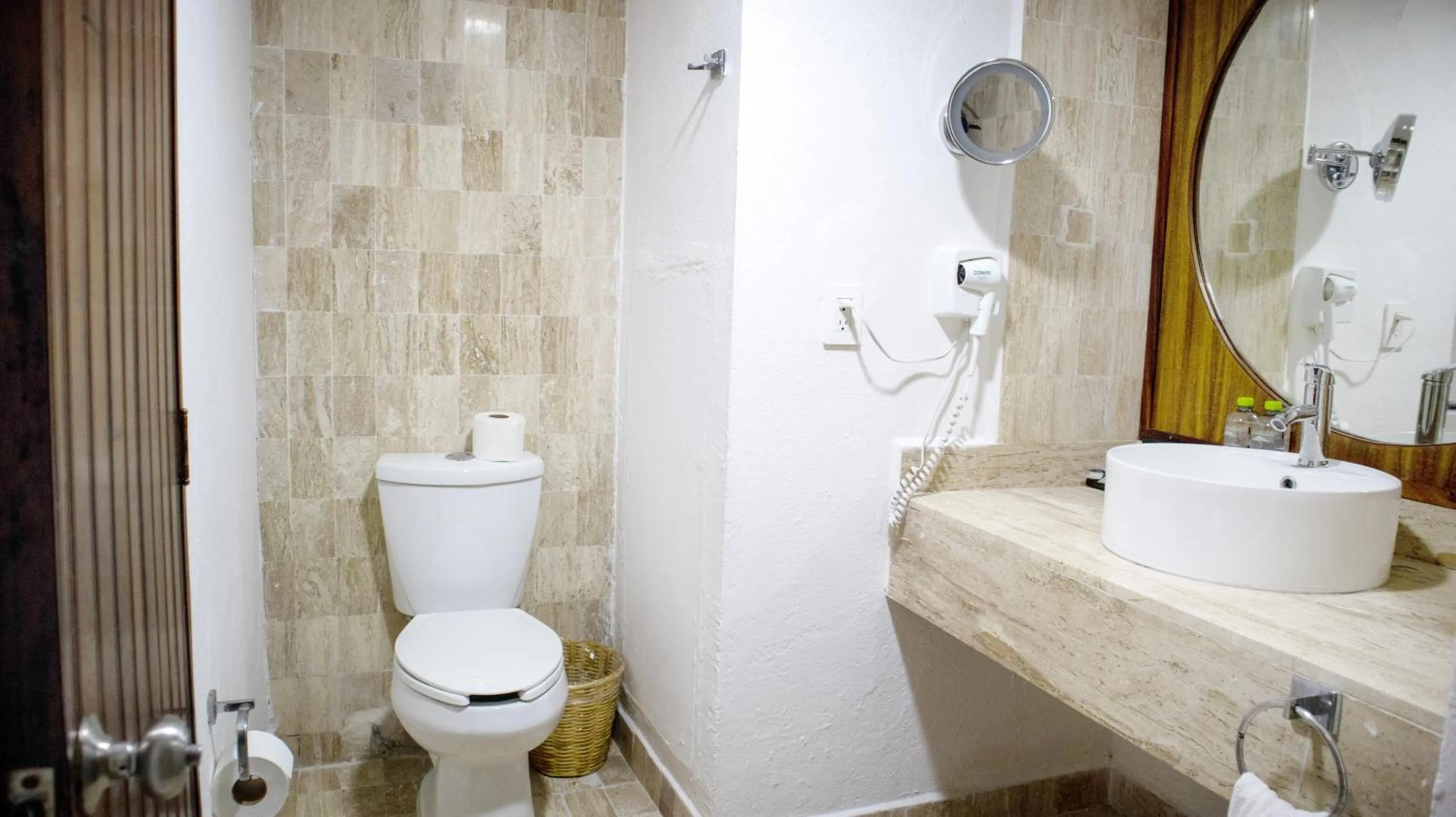 Bathroom in Hotel Marina Resort & Beach Club