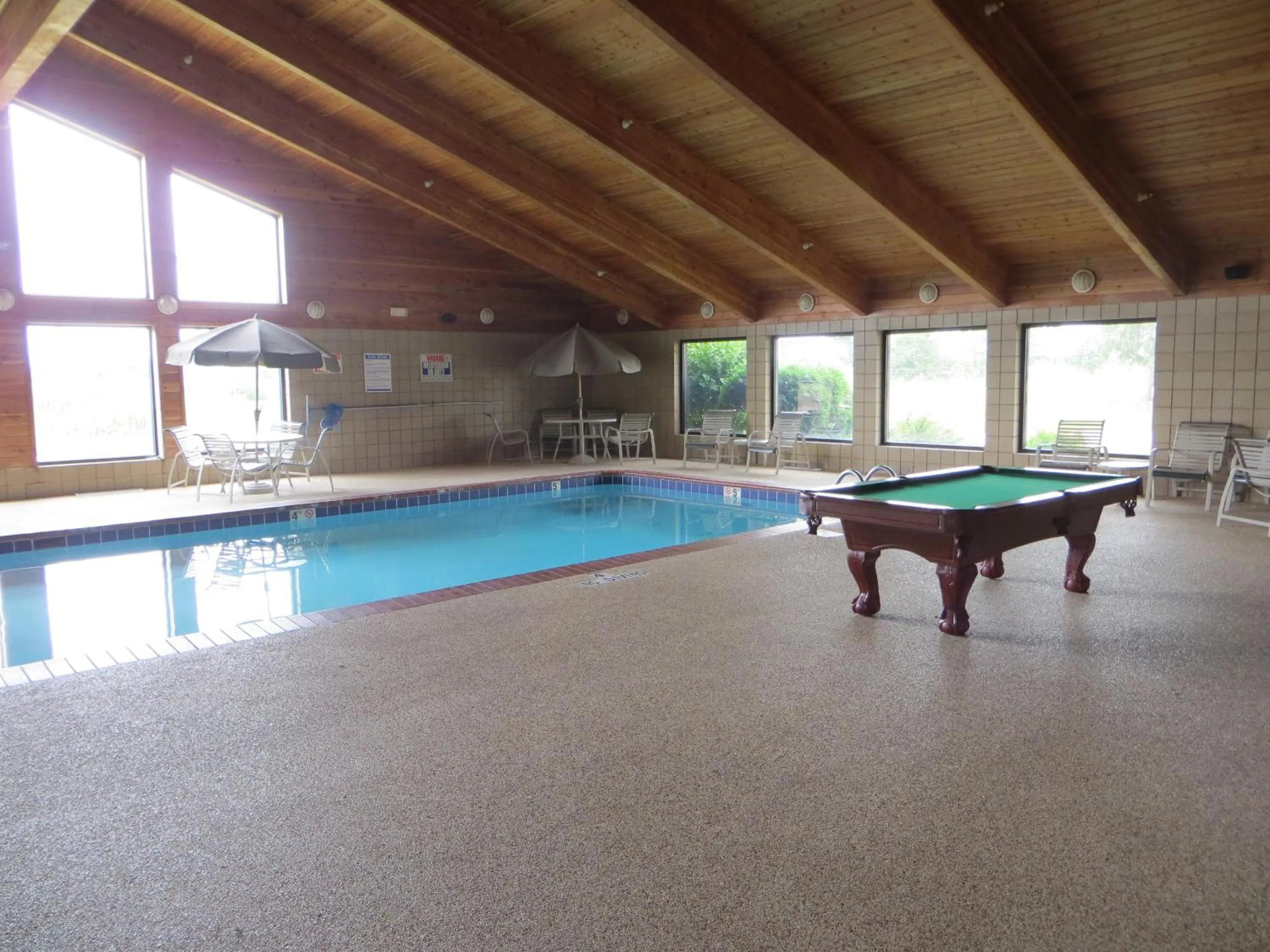 Super 8 by Wyndham Davenport