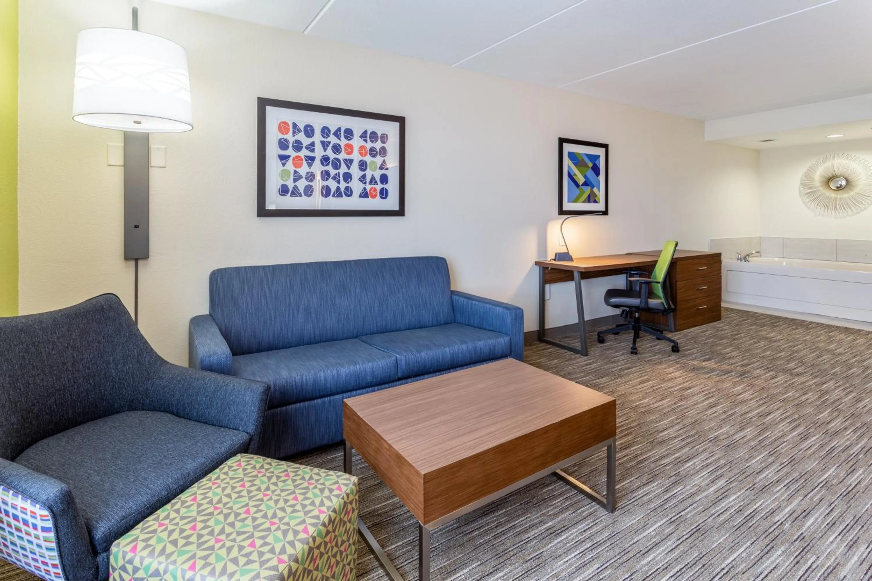 Photo of the whole room in Holiday Inn Express & Suites Cedar Falls - Waterloo by IHG