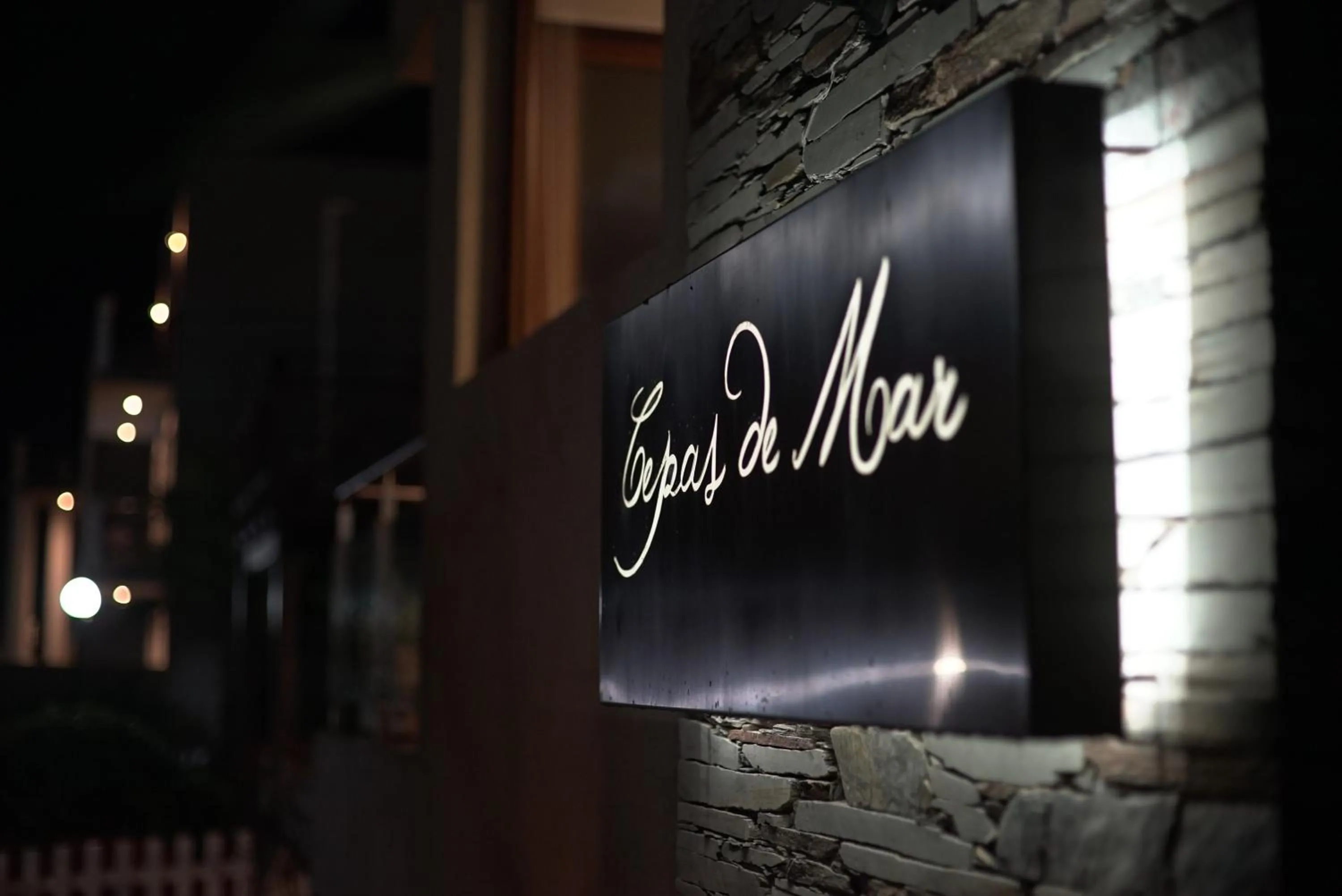 Night in Cepas de Mar Resort & Wine
