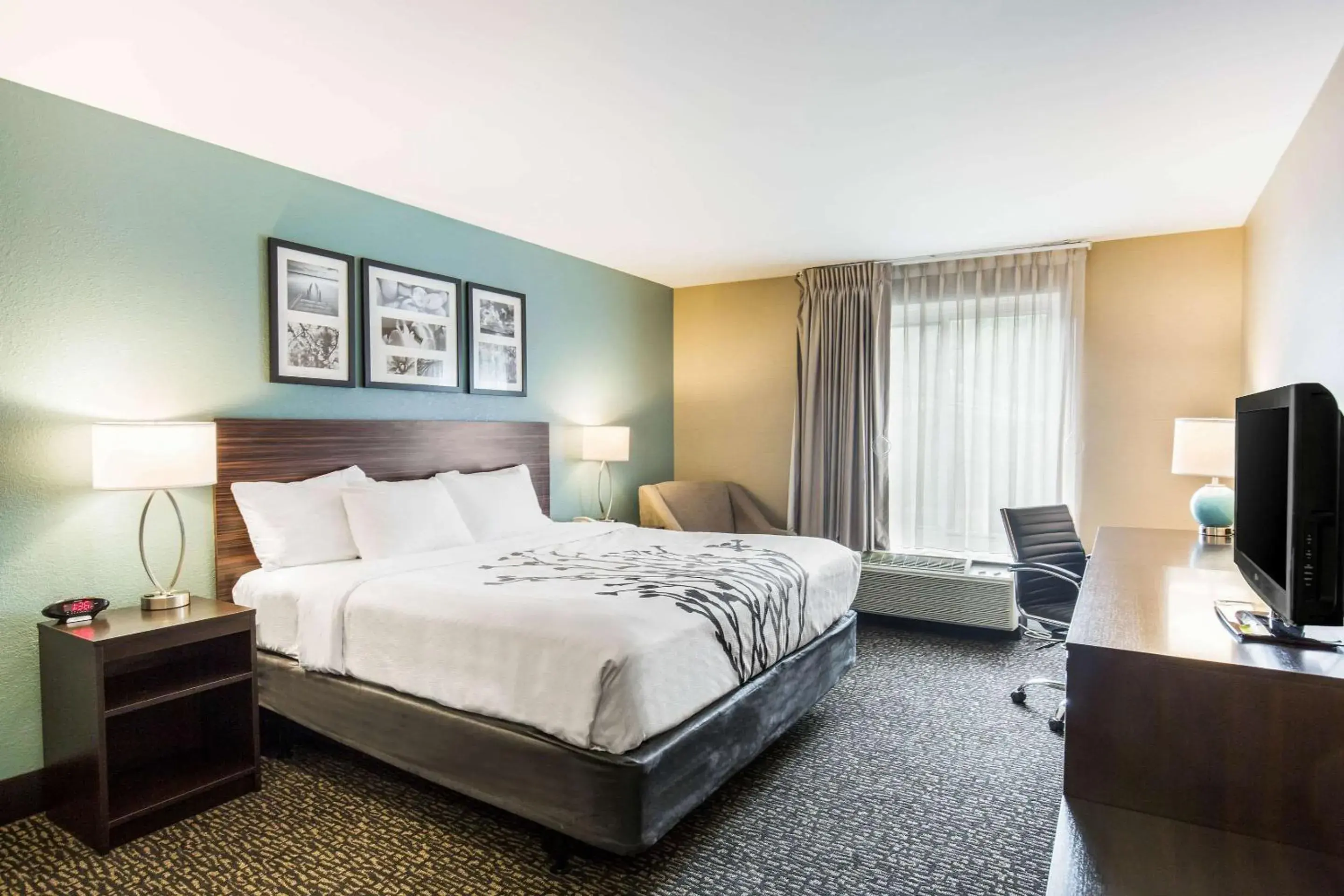 Bedroom, Bed in Sleep Inn & Suites Dunmore Bedroom, Bed in Sleep Inn & Suites Dunmore