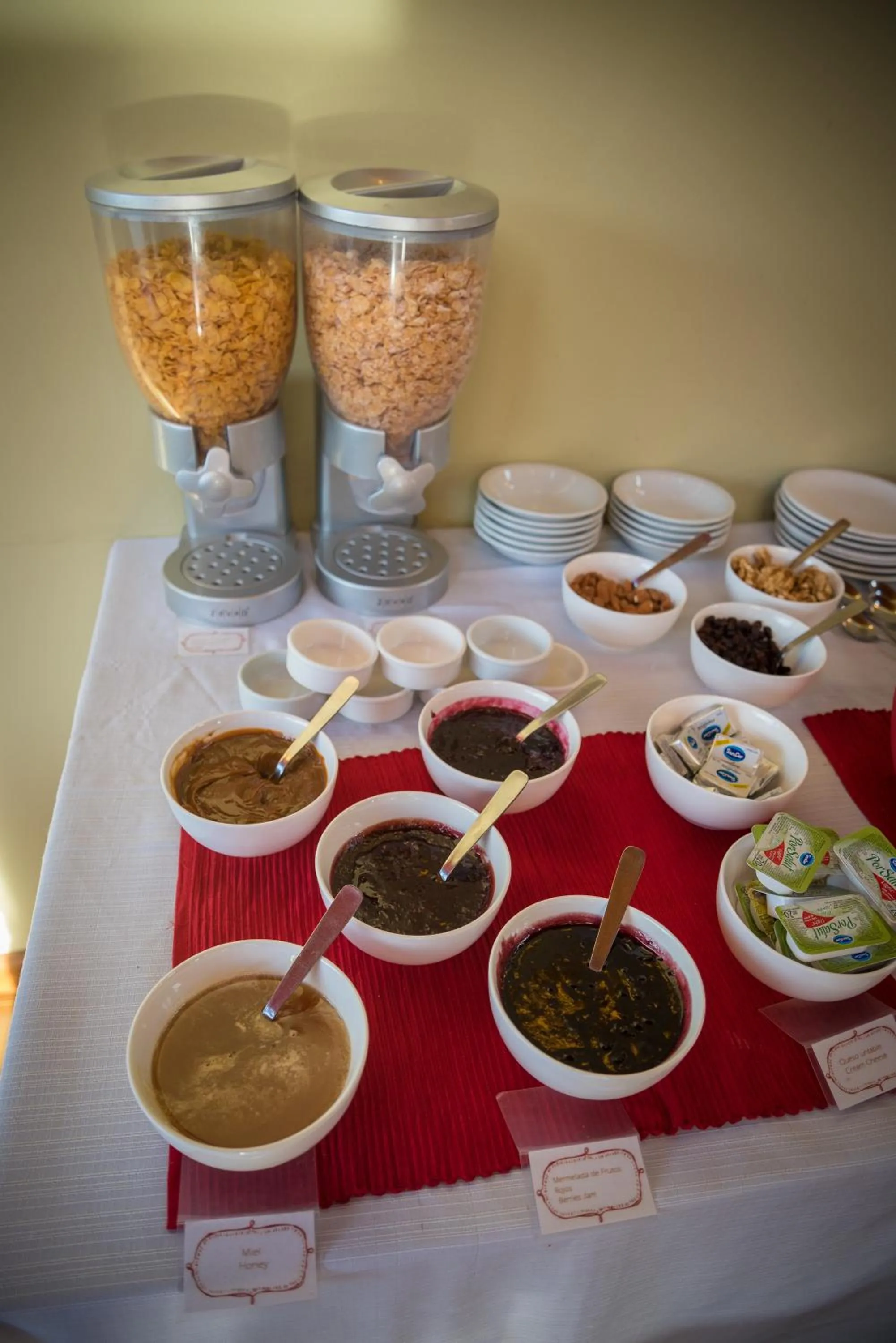 Buffet breakfast in Hotel Poincenot