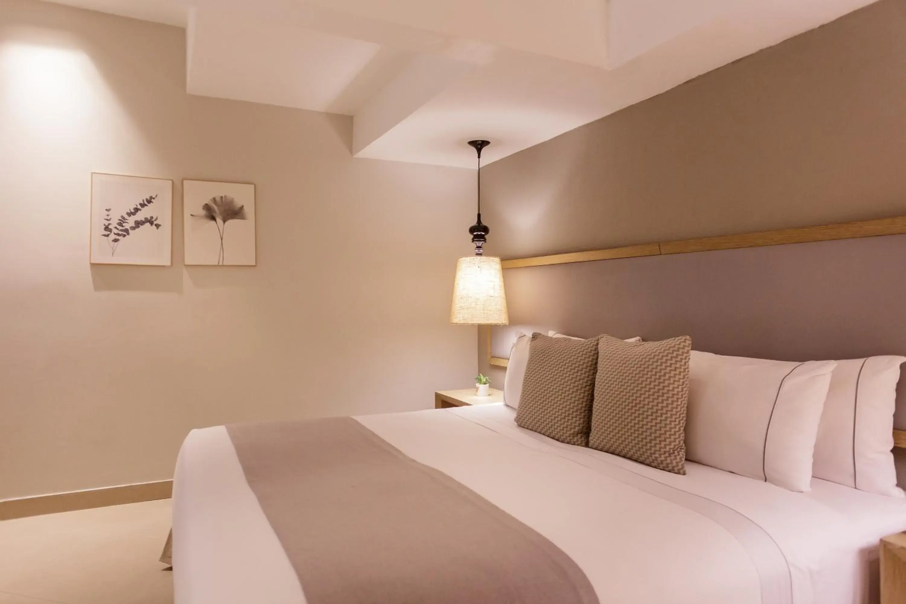 Bedroom, Bed in Hotel Santa Cecilia B&B Bedroom, Bed in Hotel Santa Cecilia B&B