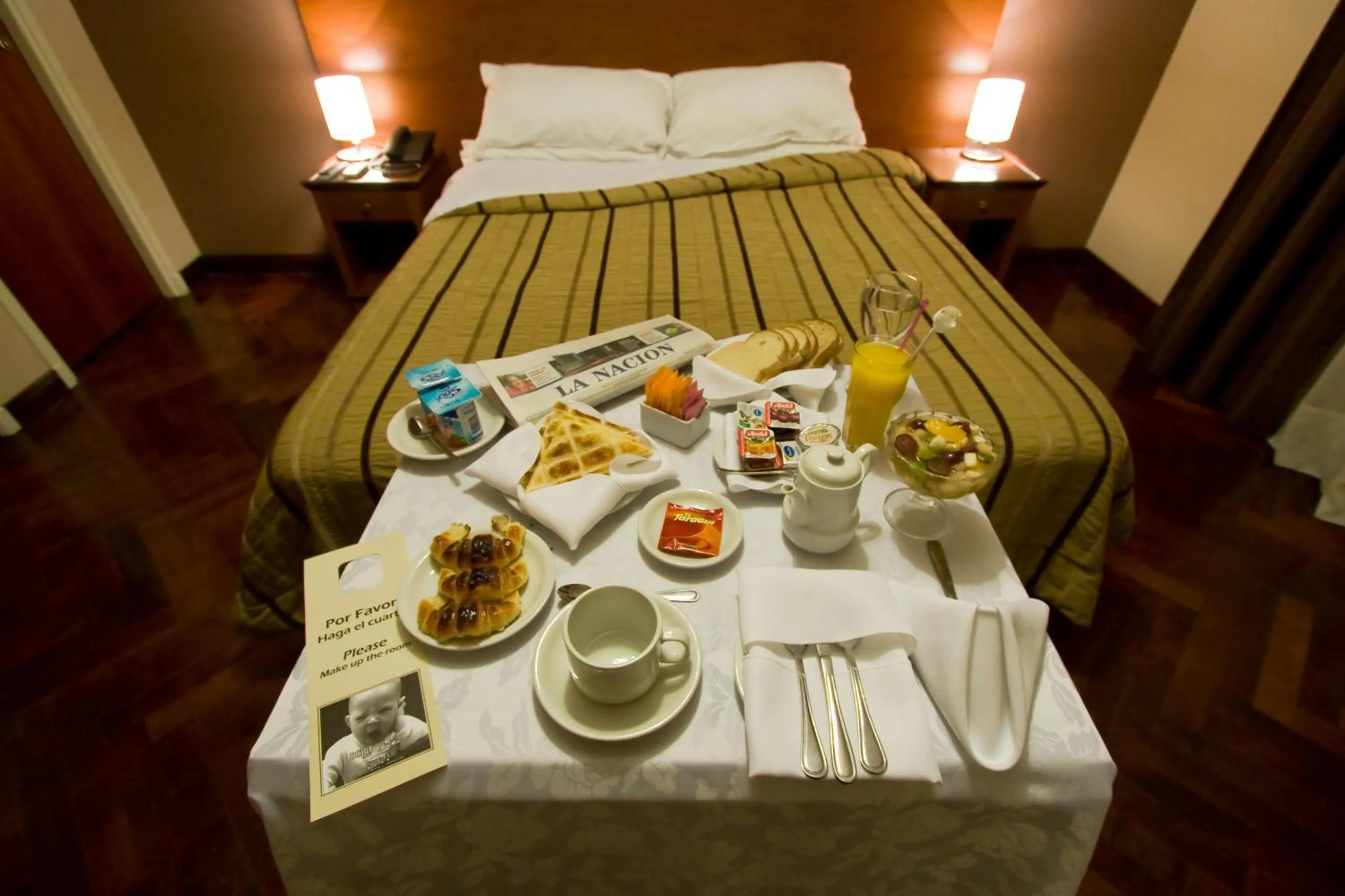 Continental breakfast, Bed in Hotel Dorá