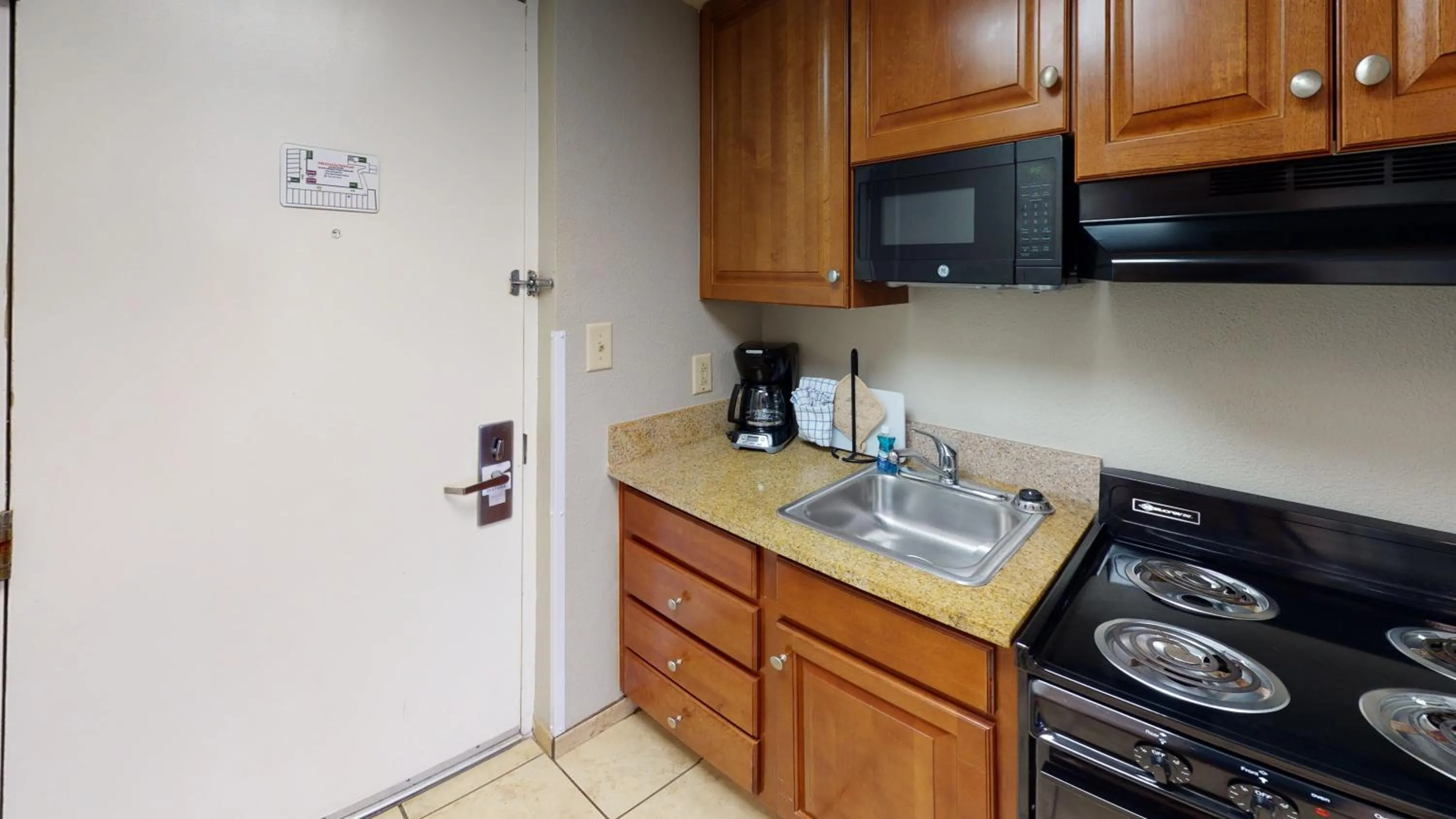 Kitchen or kitchenette in Dunes Village