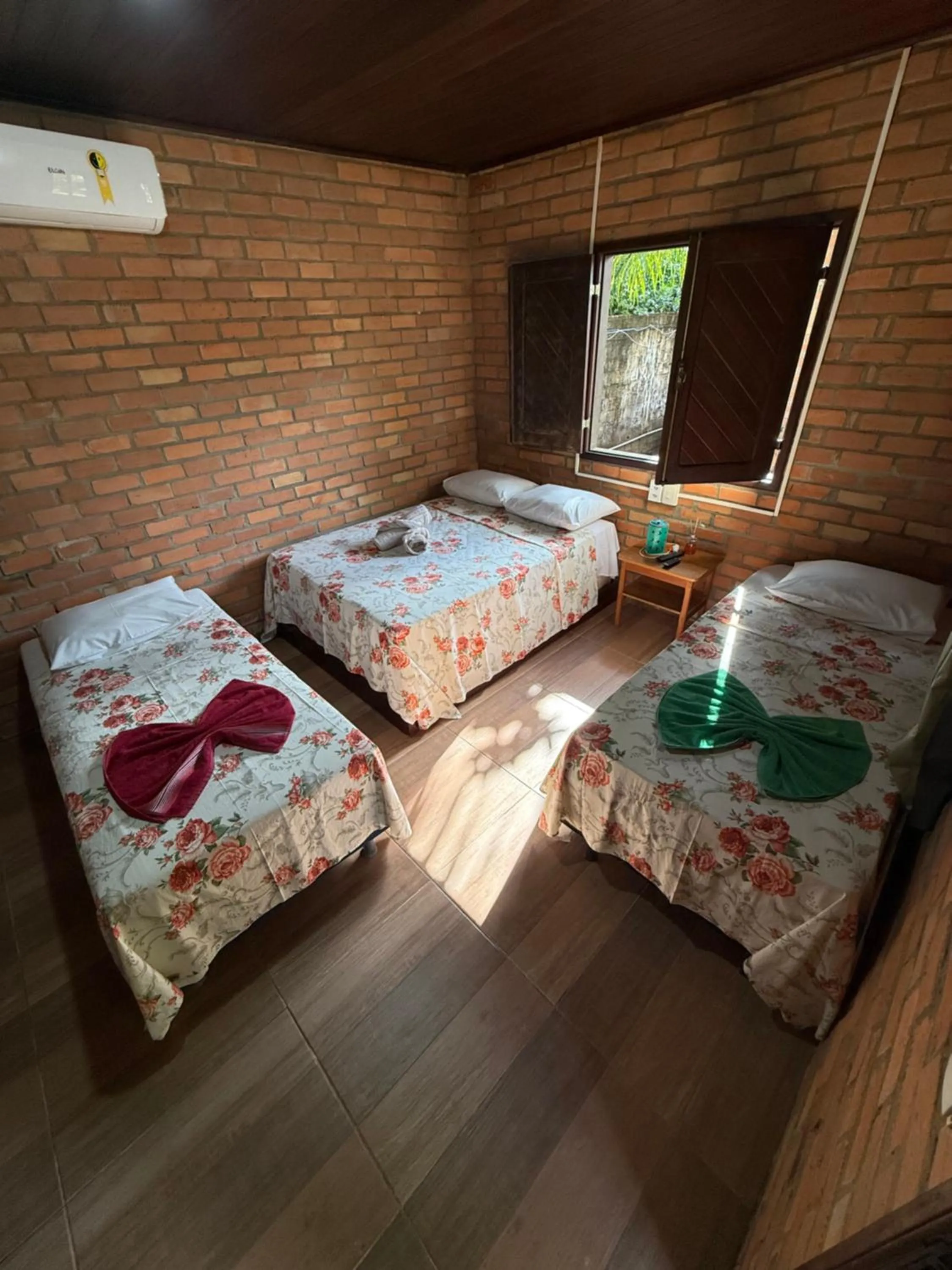 Photo of the whole room, Bed in Pousada do Riacho
