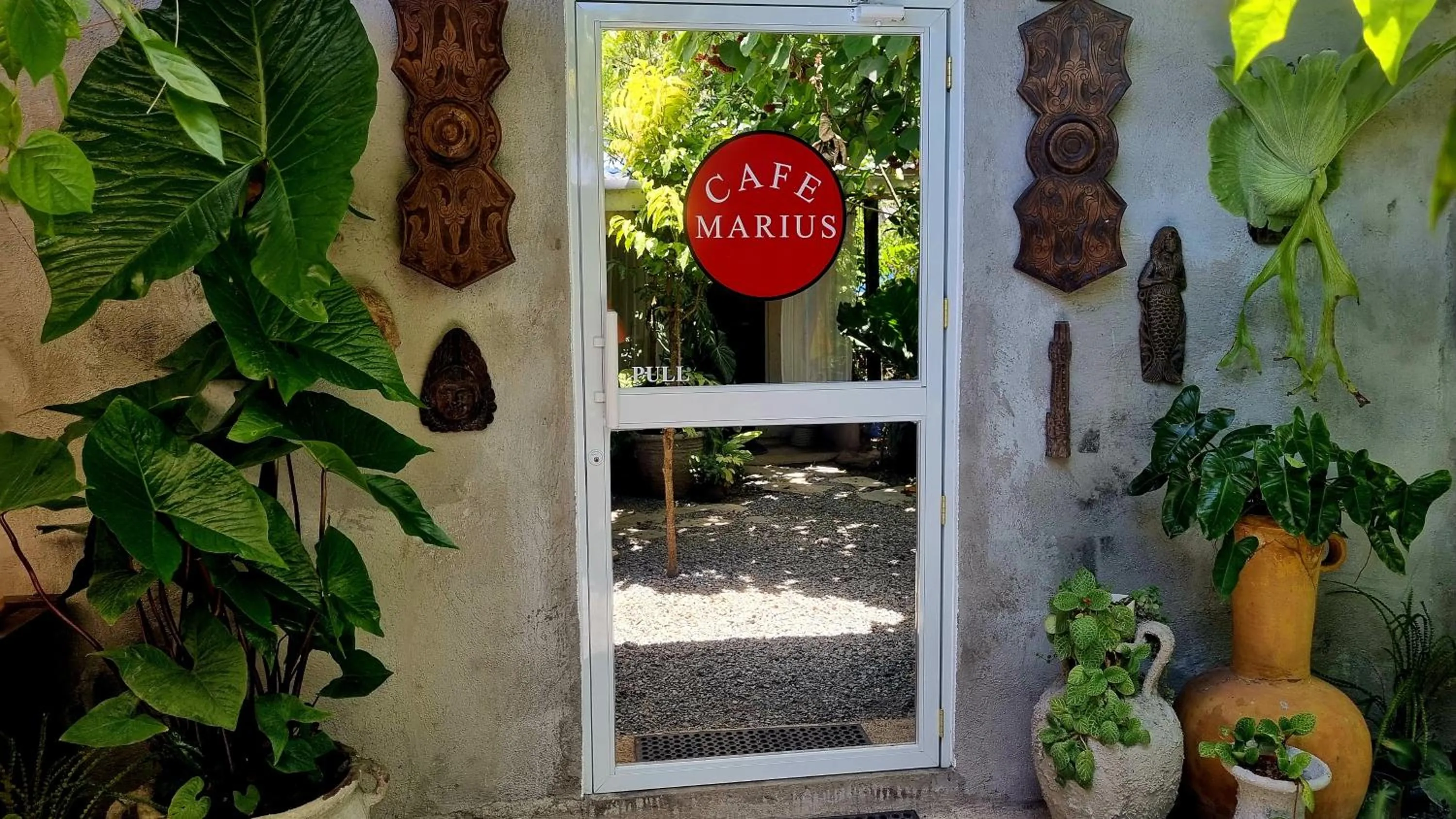 Family Room with Private Bathroom in Marius B&B & Hostel
