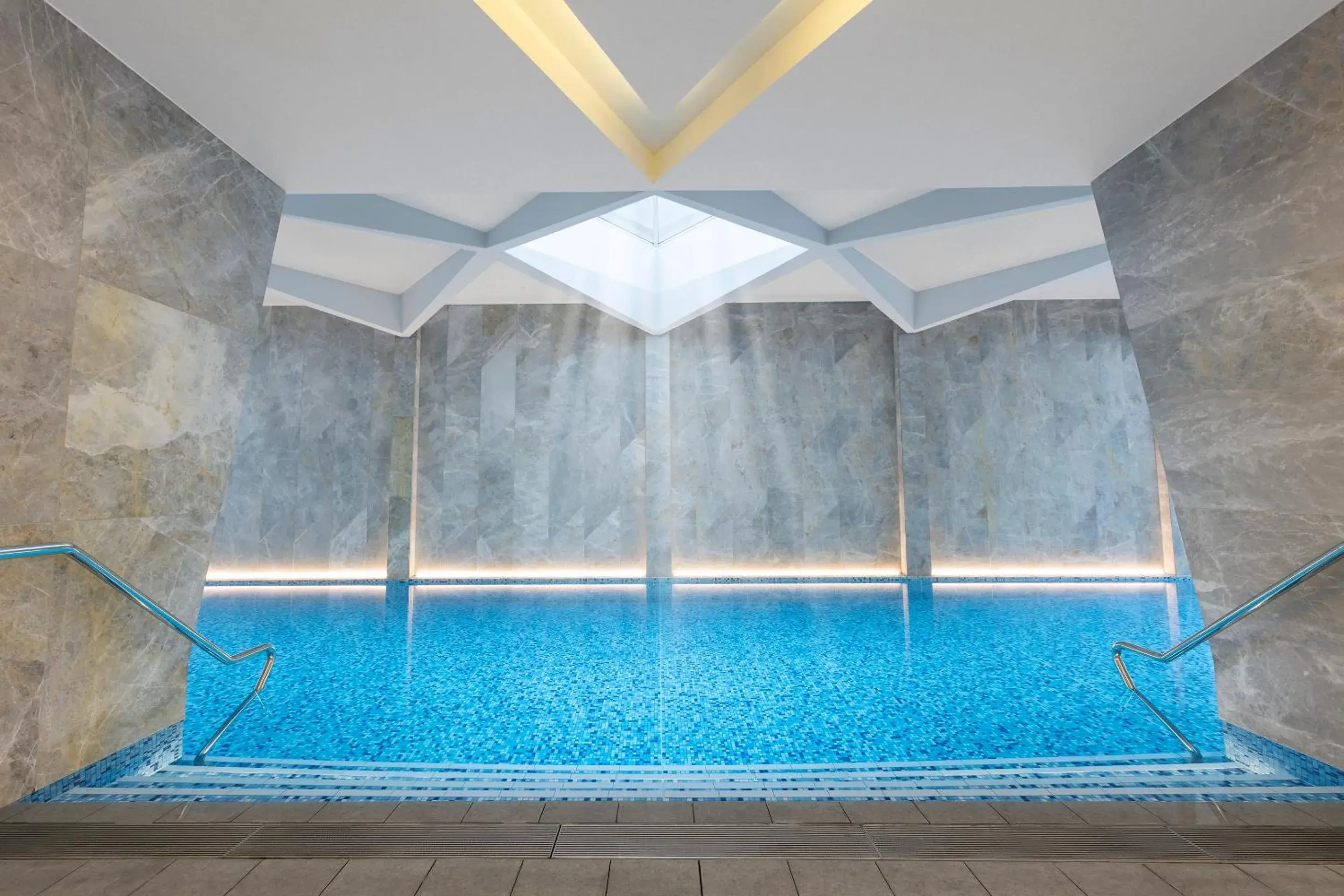 Pool view in Imagine Lighthouse Pool view in Imagine Lighthouse