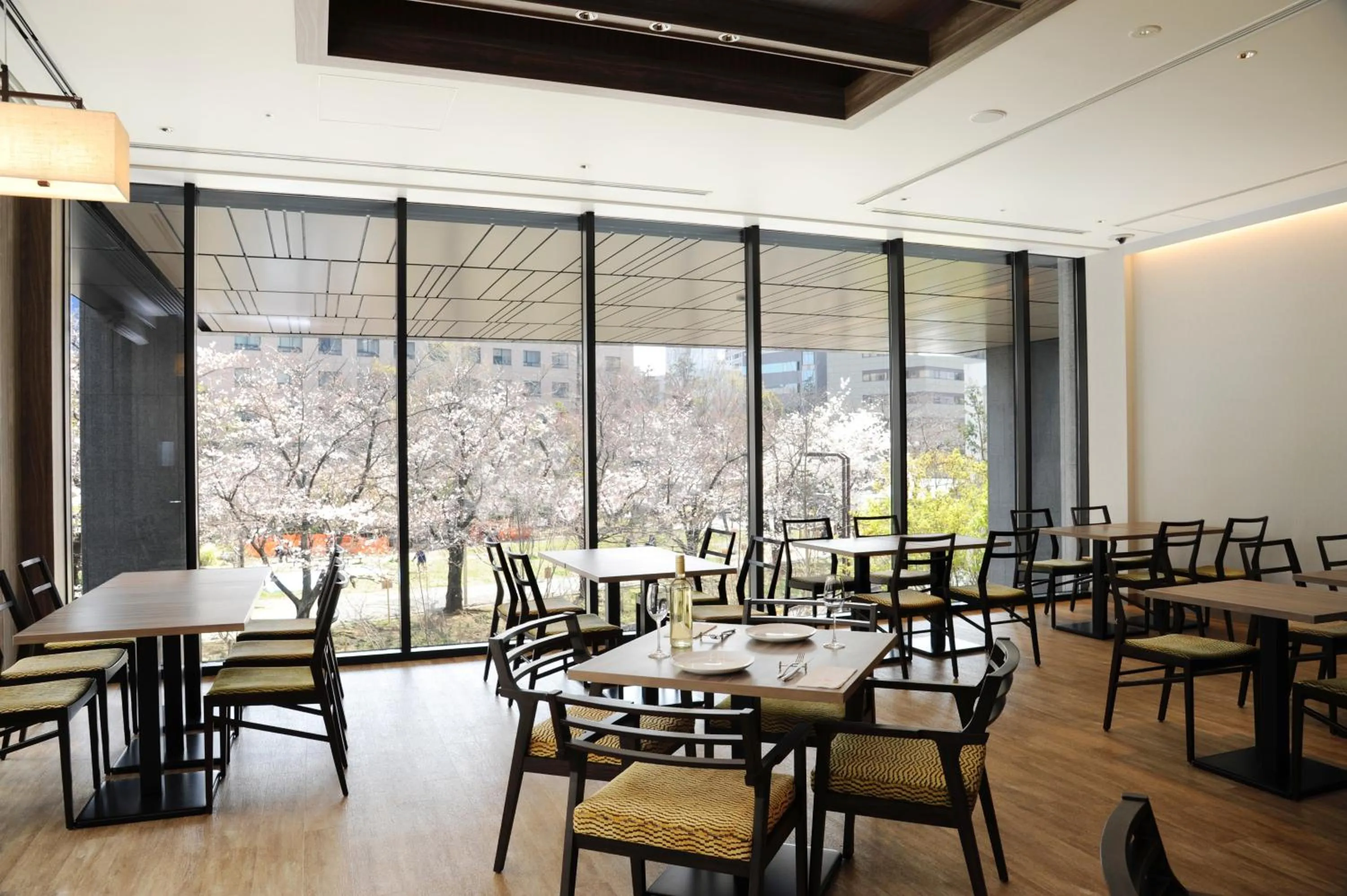 Restaurant/places to eat in Hotel Keihan Tsukiji Ginza Grande