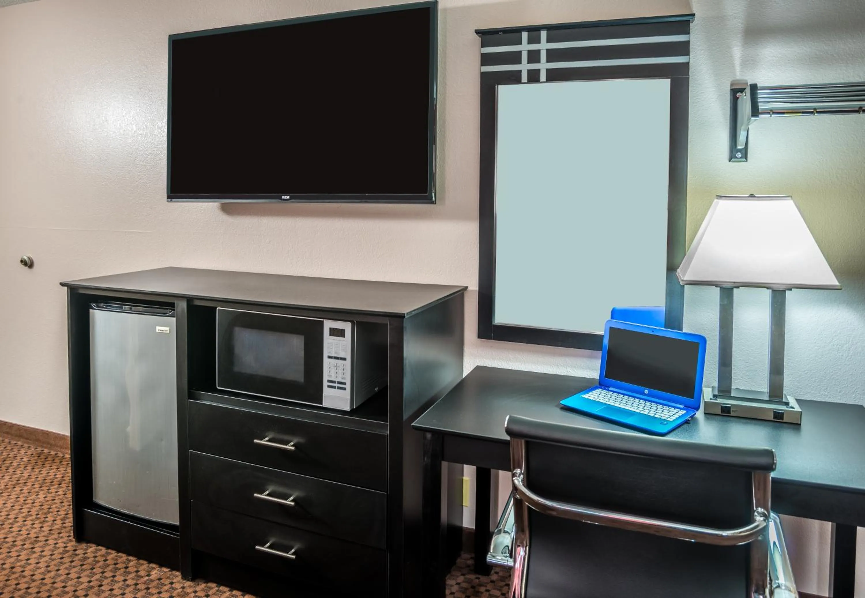 Decorative detail in Prime Rate Inn