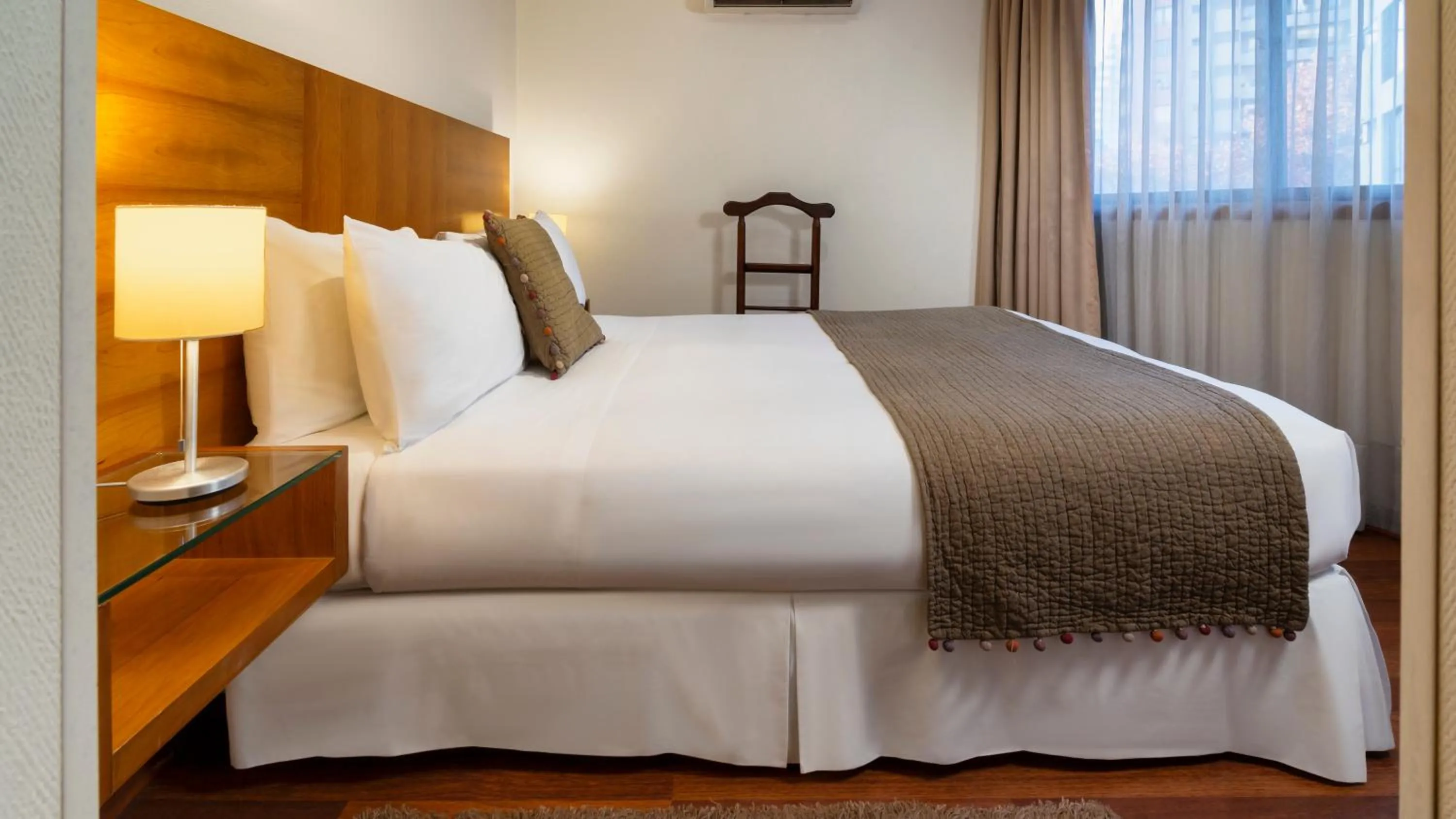 Bed in Time Stay - Essential Apartments