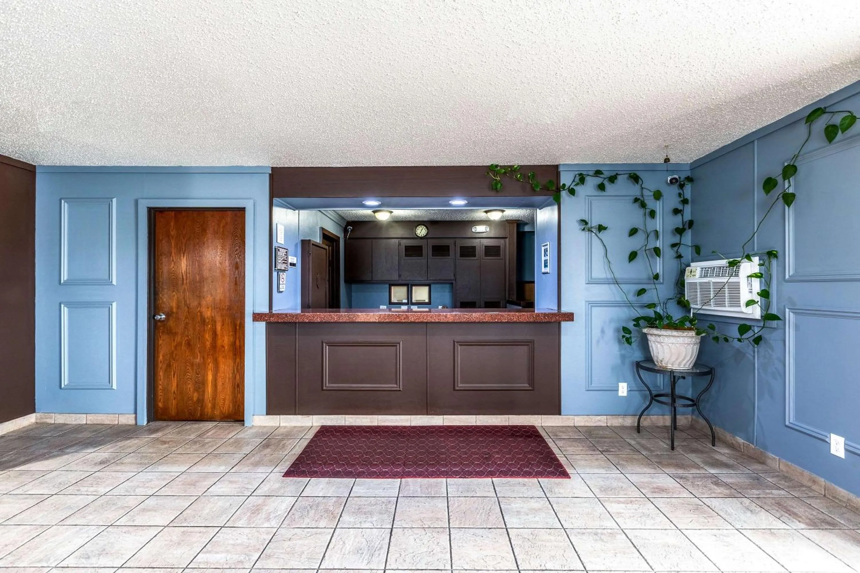 Lobby or reception in Econo Lodge Inn & Suites Auburn
