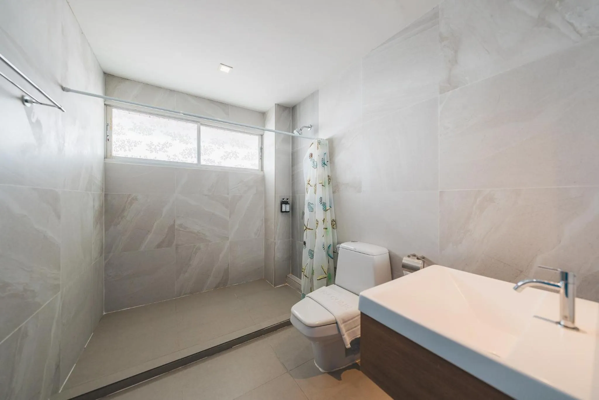 Shower in THALAY Cha-am by THA