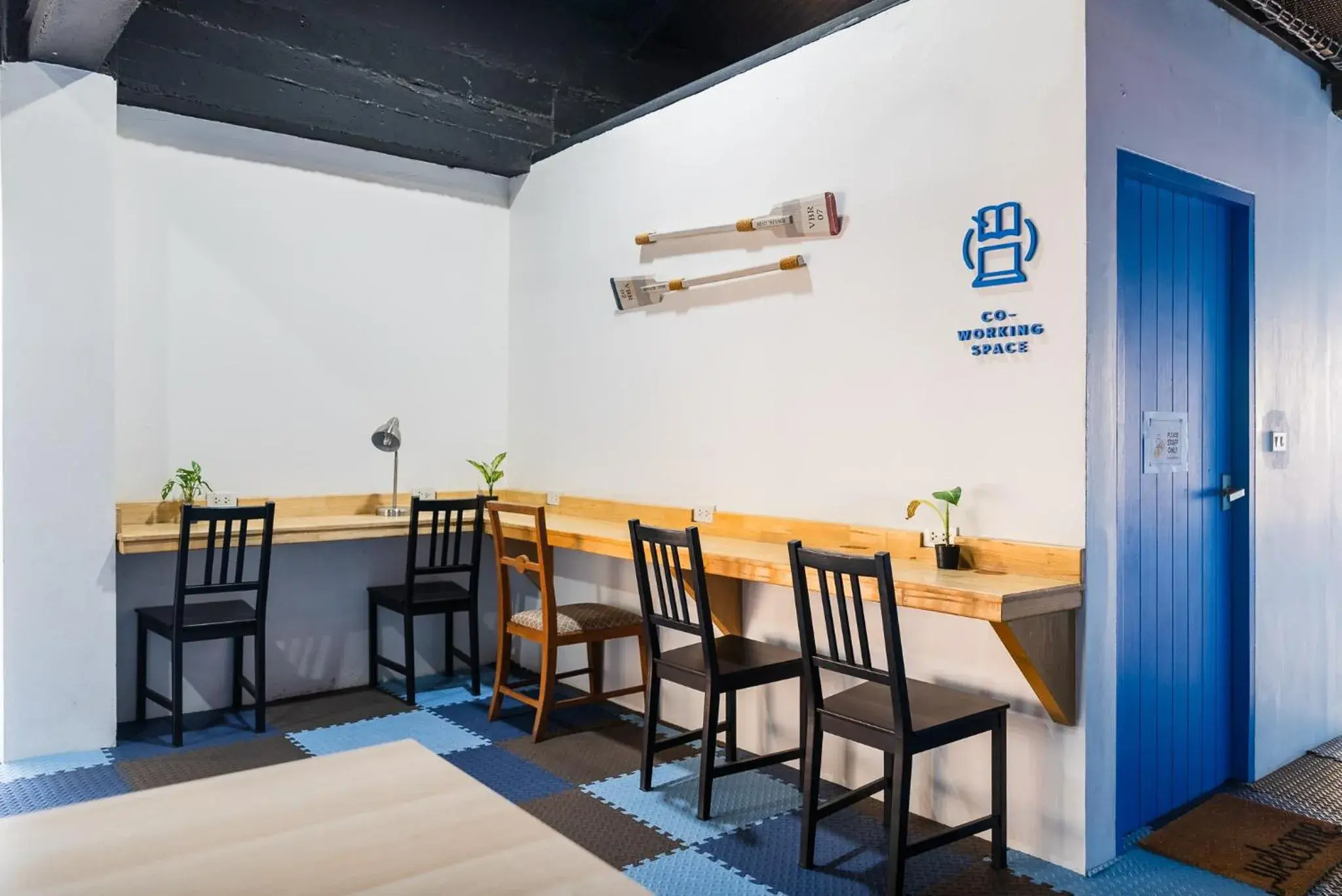 Living room in THALAY Cha-am by THA Living room in THALAY Cha-am by THA