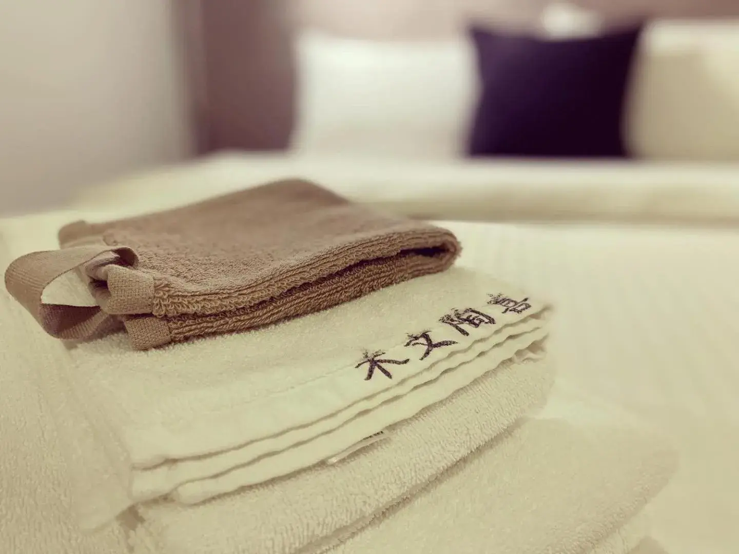 Bed in M Taipei Hotel Bed in M Taipei Hotel