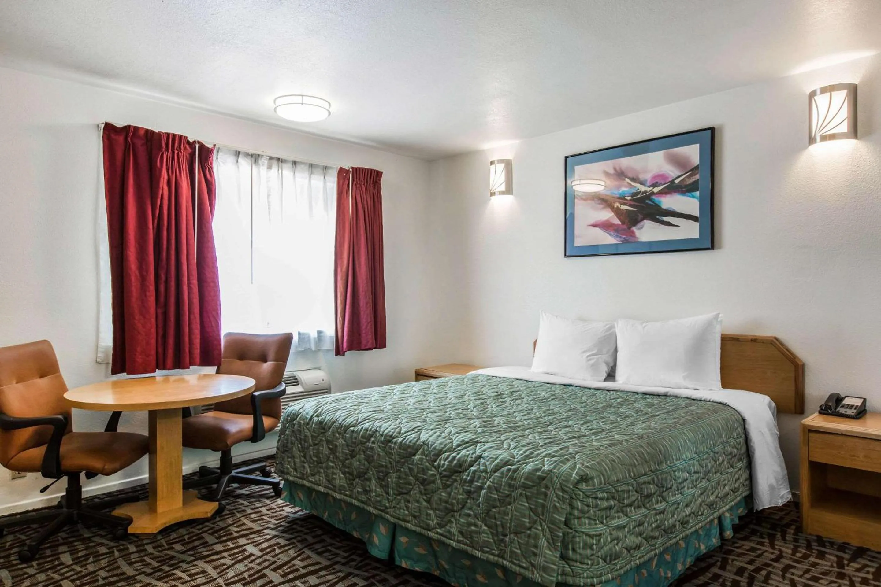 Bedroom, Bed in Rodeway Inn Beaumont