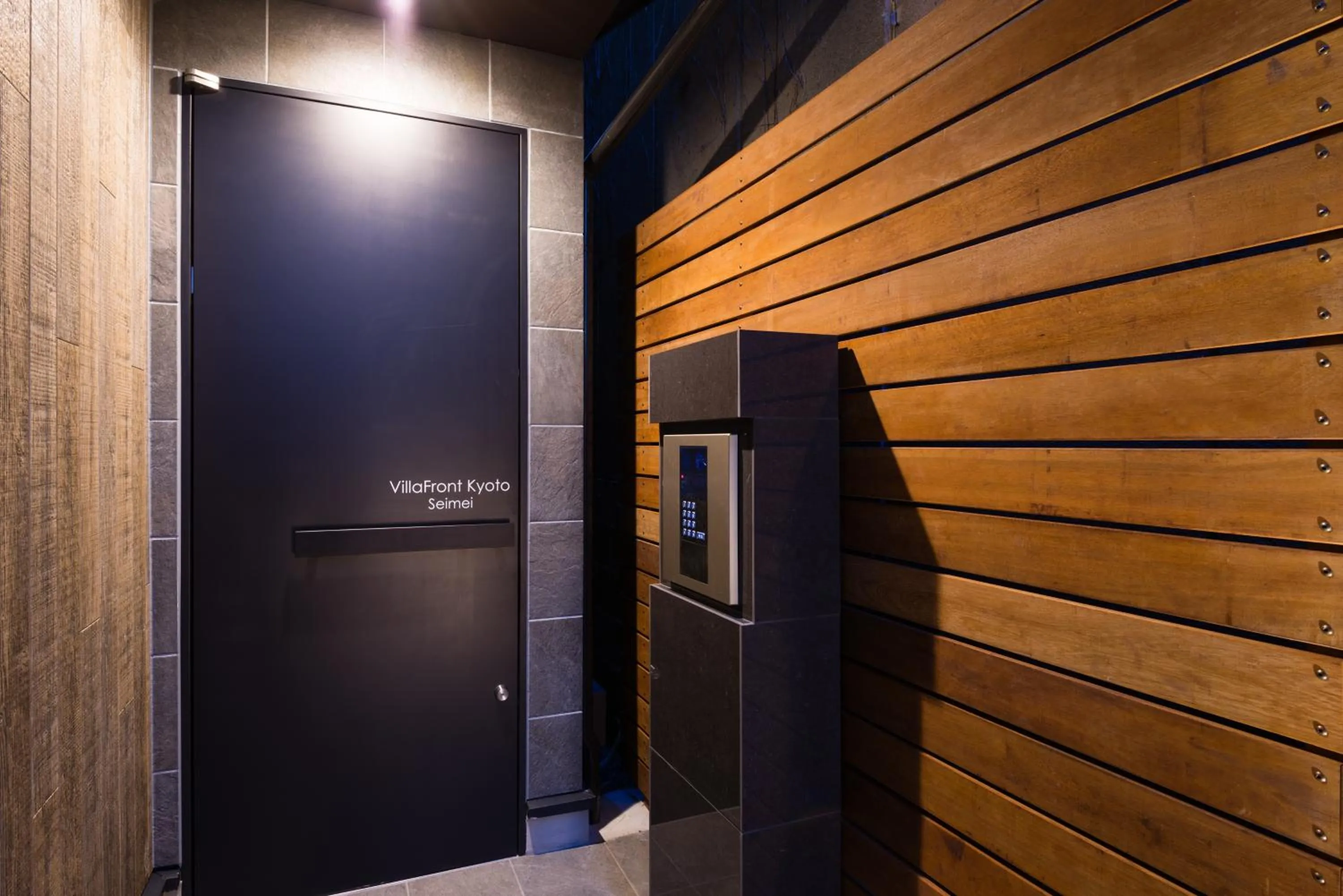 Facade/entrance in Villa Front Kyoto Seimei