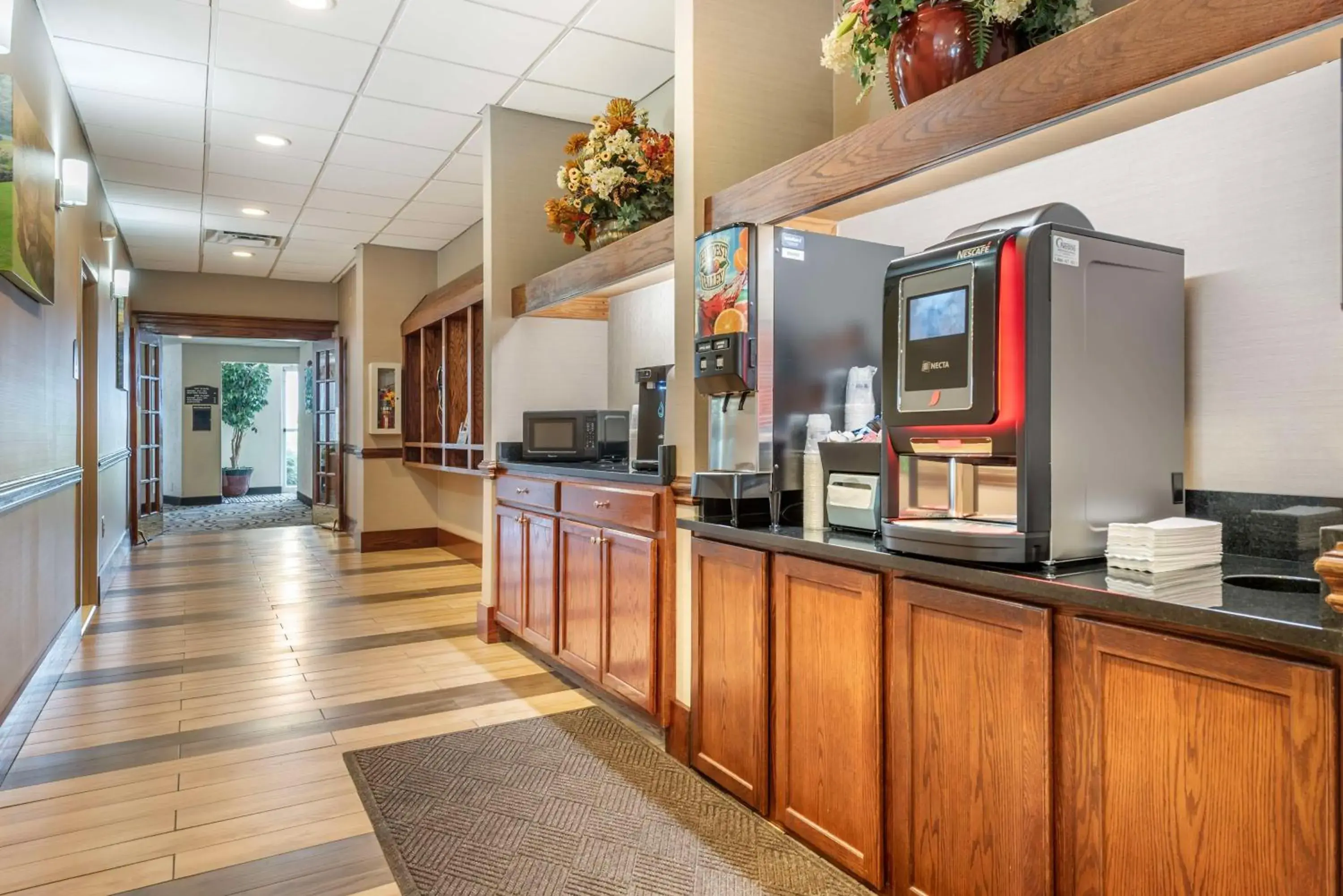 Restaurant/places to eat in Best Western Plus Bridgeport Inn Restaurant/places to eat in Best Western Plus Bridgeport Inn