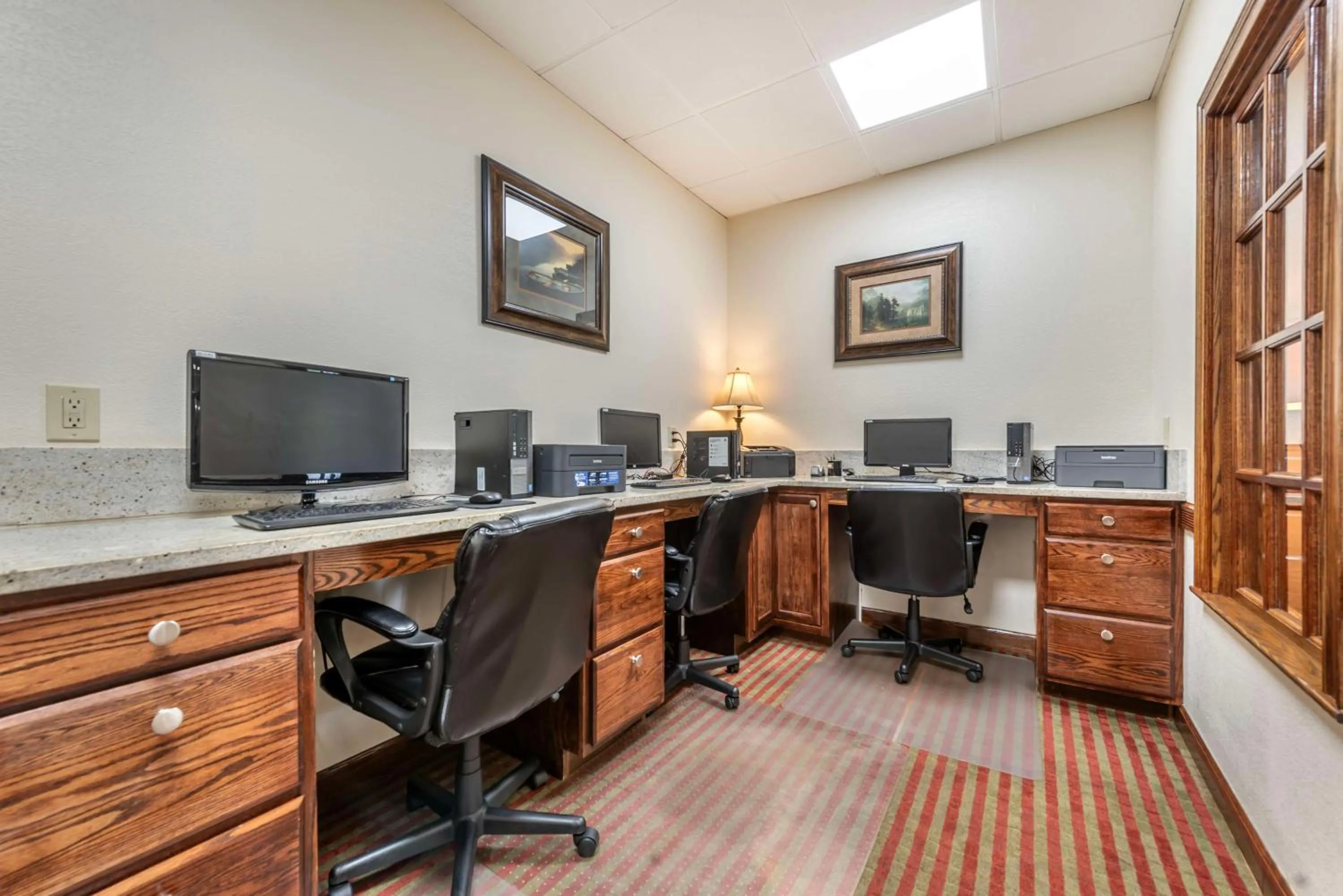 Business facilities in Best Western Plus Bridgeport Inn