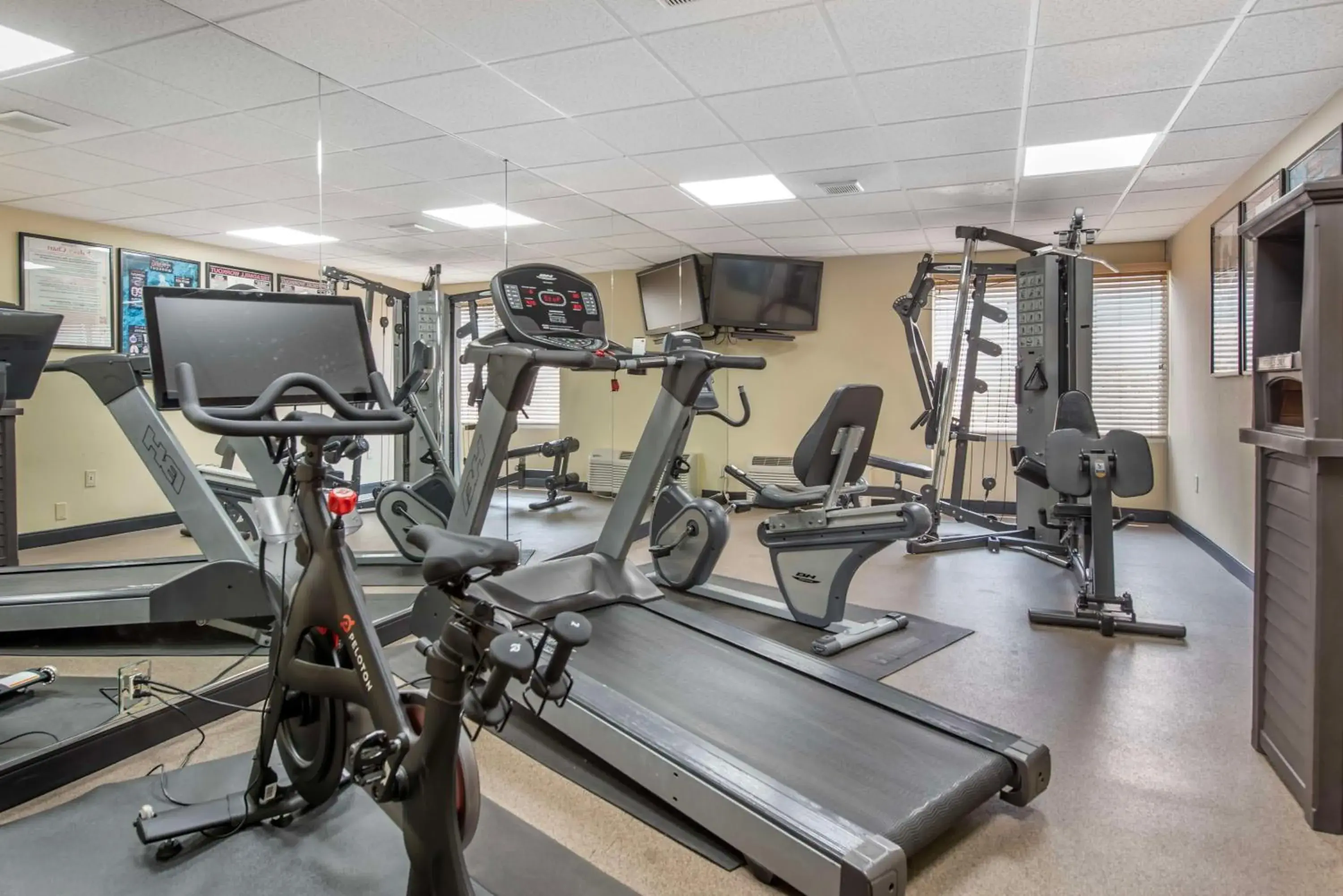 Fitness centre/facilities in Best Western Plus Bridgeport Inn Fitness centre/facilities in Best Western Plus Bridgeport Inn