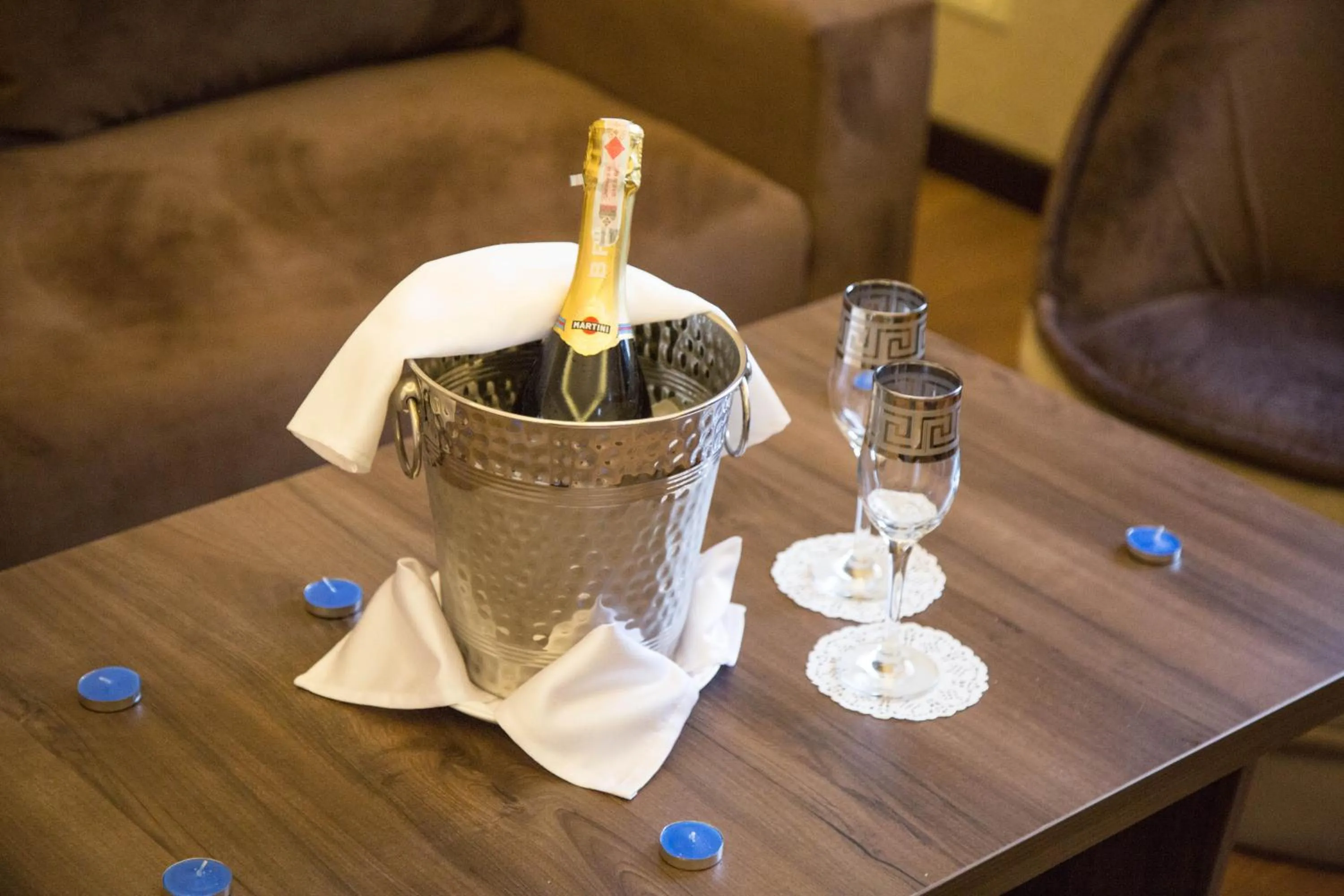 Seating area in De'Mar Hotel