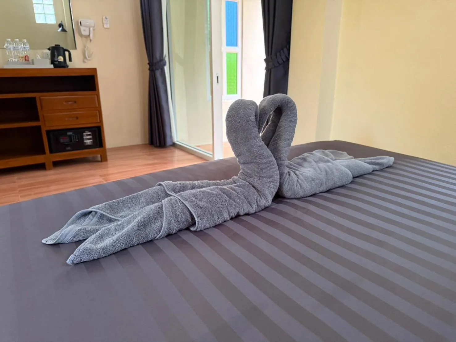 Bedroom, Bed in Khaosok Bamboo Huts Resort