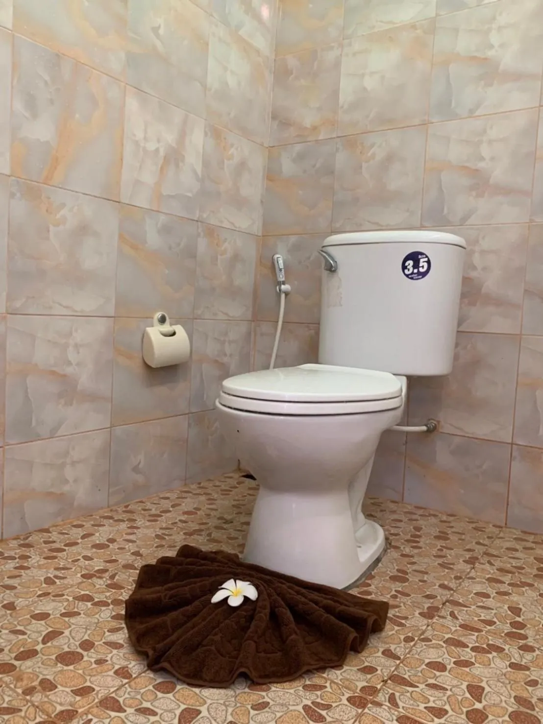 Bathroom in Khaosok Bamboo Huts Resort