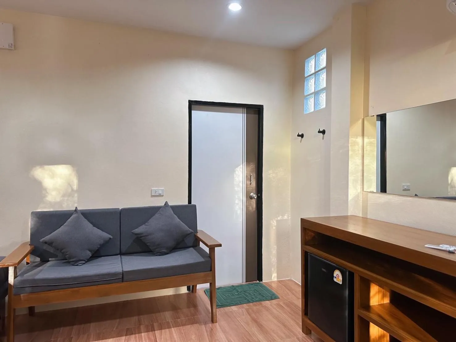 Photo of the whole room in Khaosok Bamboo Huts Resort