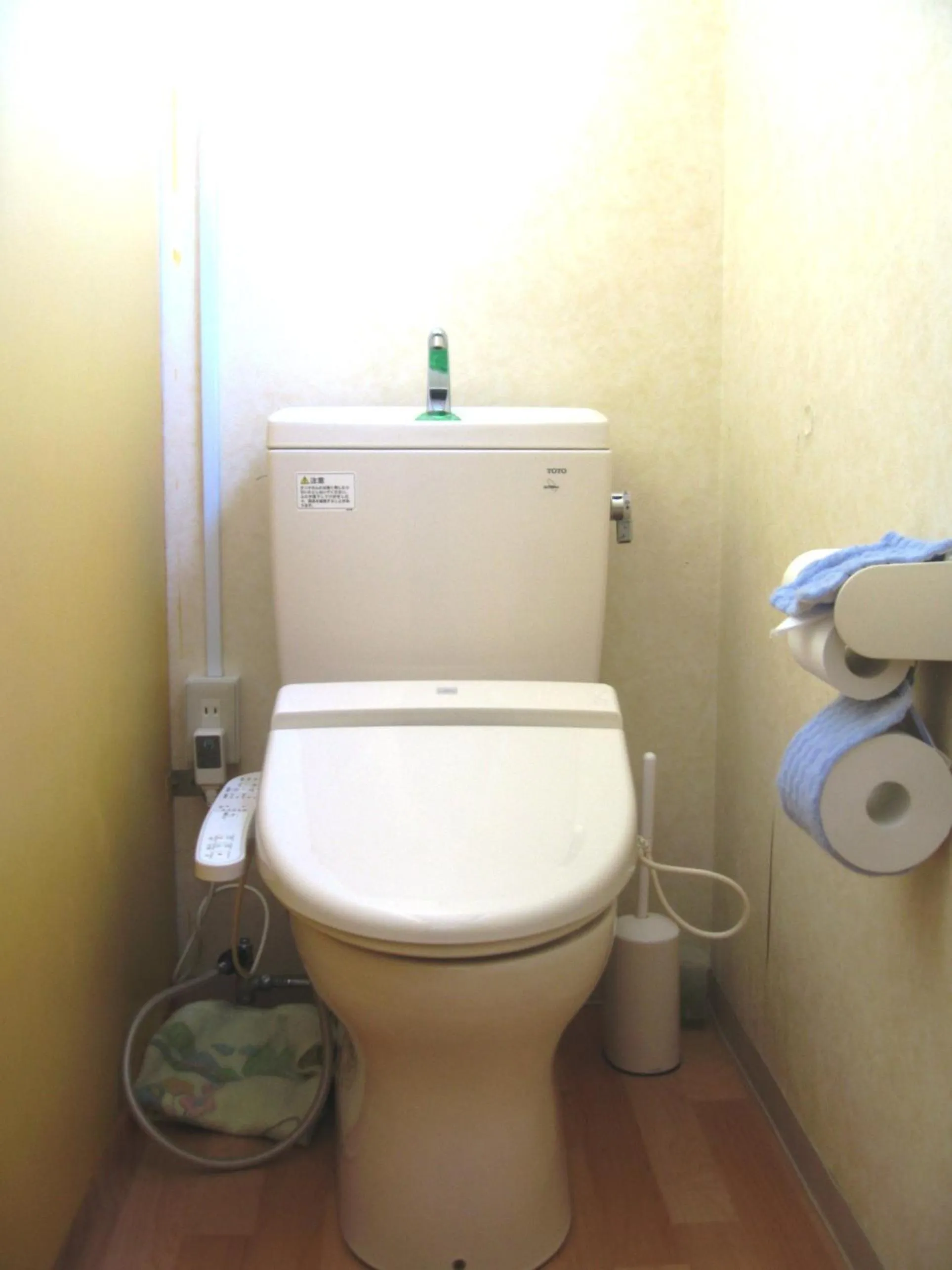 Toilet in K's House MtFuji -ケイズハウスMt富士- Travelers Hostel- Lake Kawaguchiko