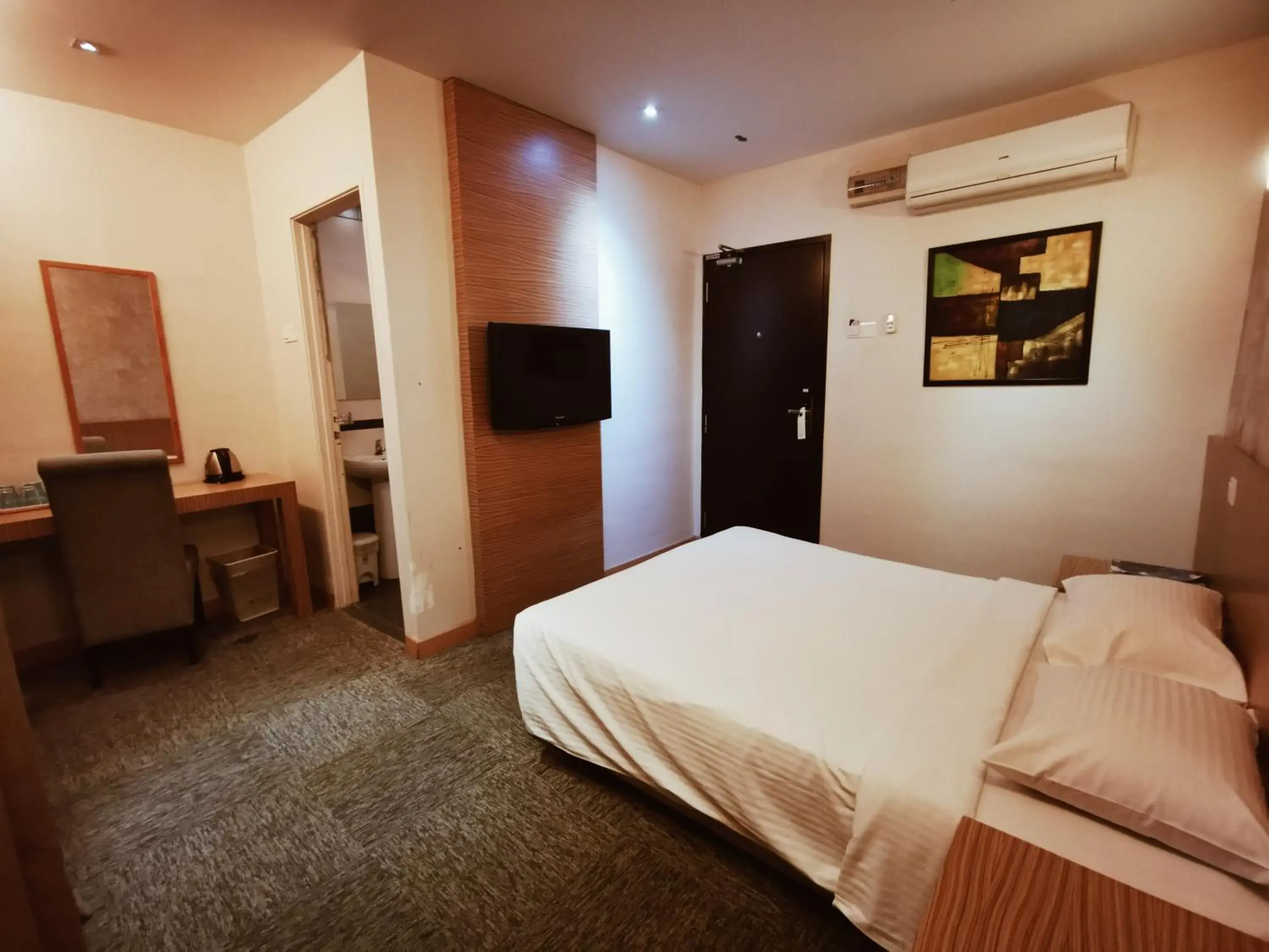 Bedroom, Bed in Prescott Hotel Bukit Bintang