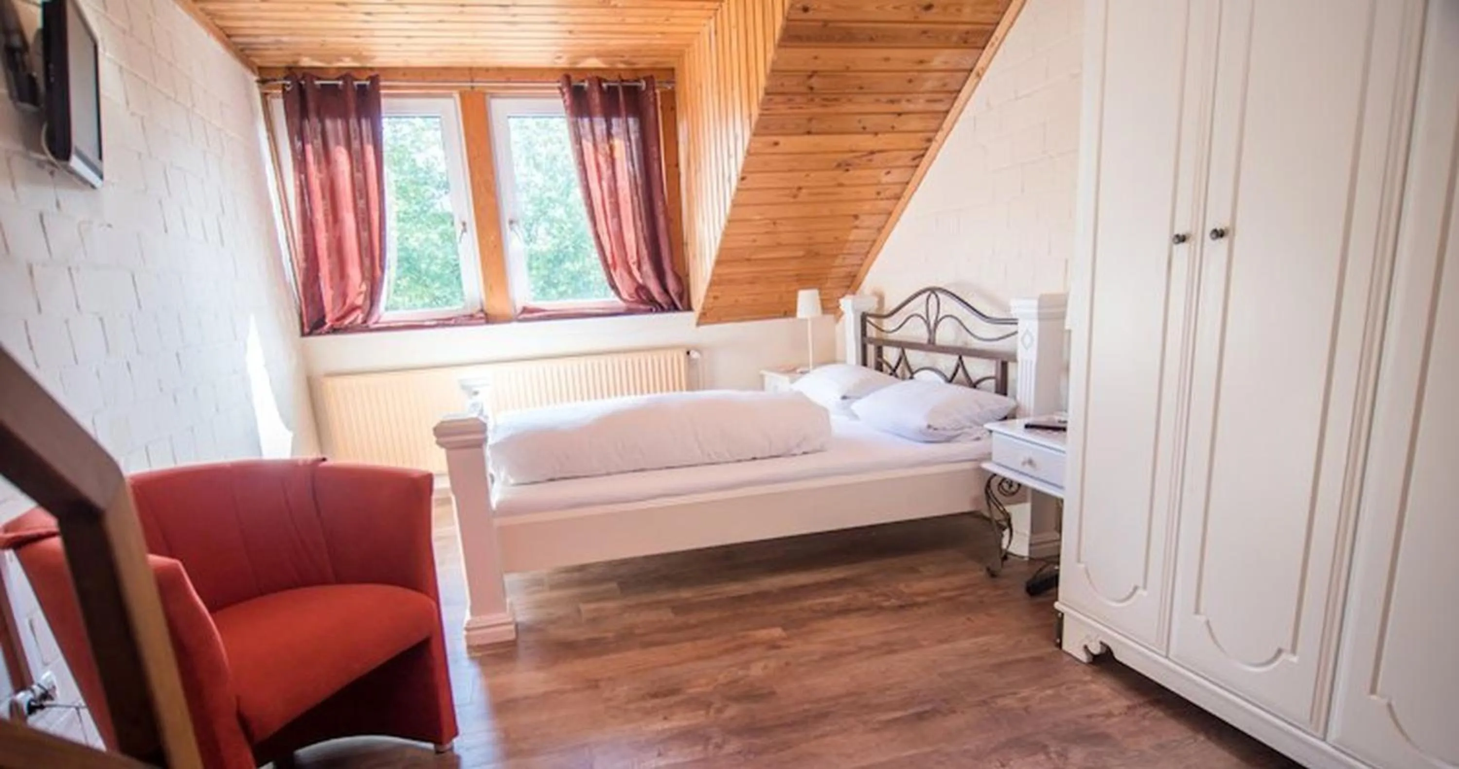 Photo of the whole room, Bed in Zur Schanze Holtgast-Apen