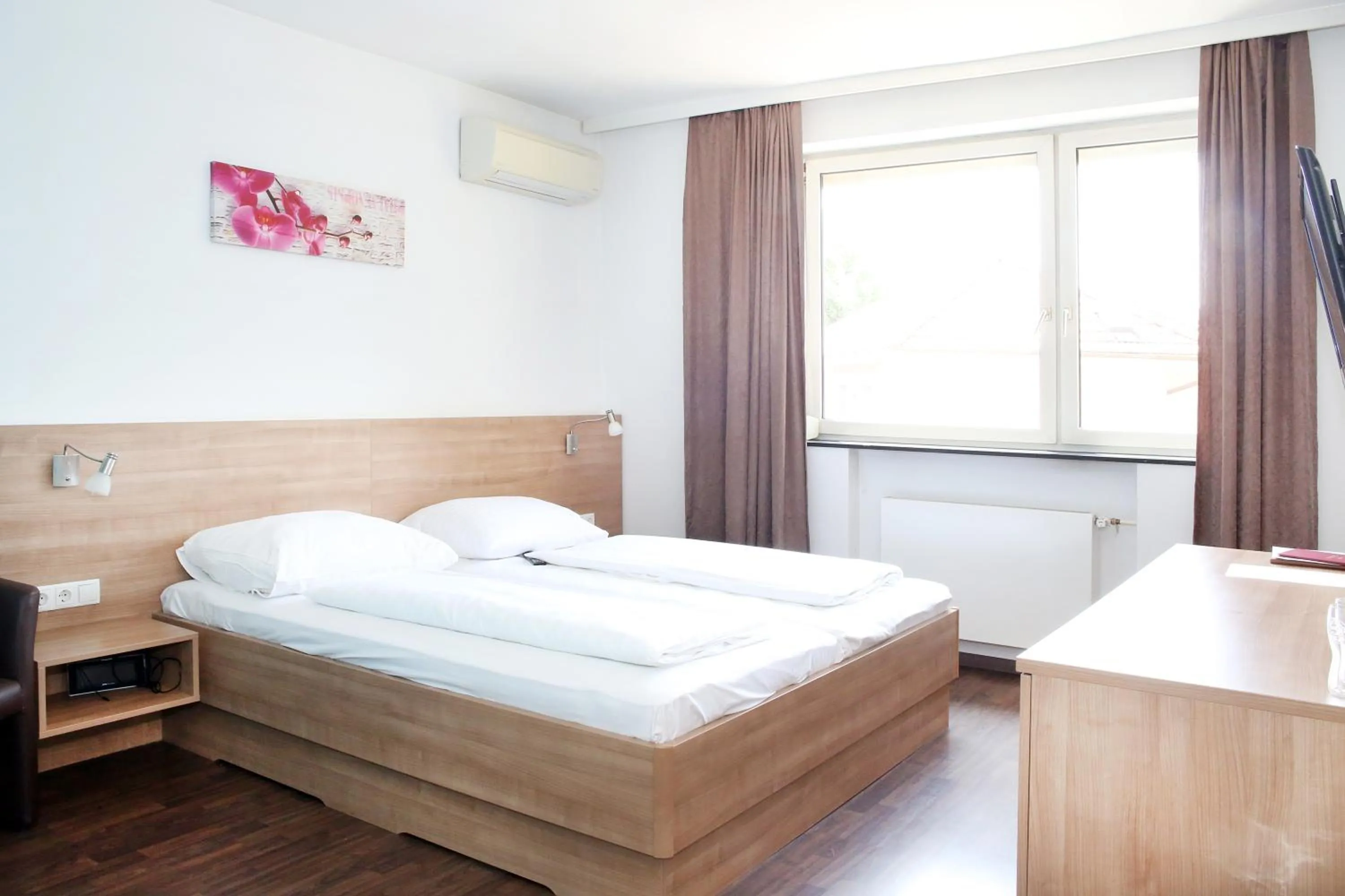 Bedroom, Bed in Hotel - Restaurant Valley Rose