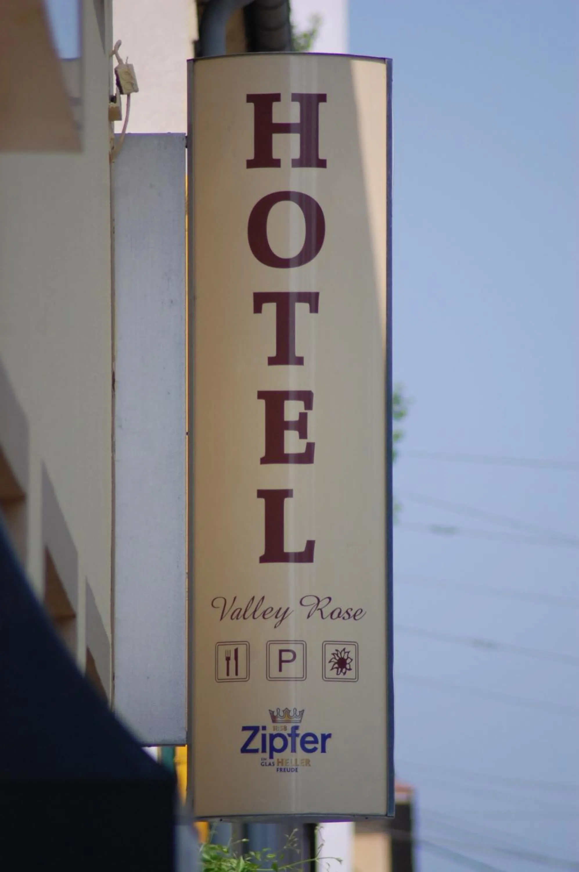 Property logo or sign in Hotel - Restaurant Valley Rose