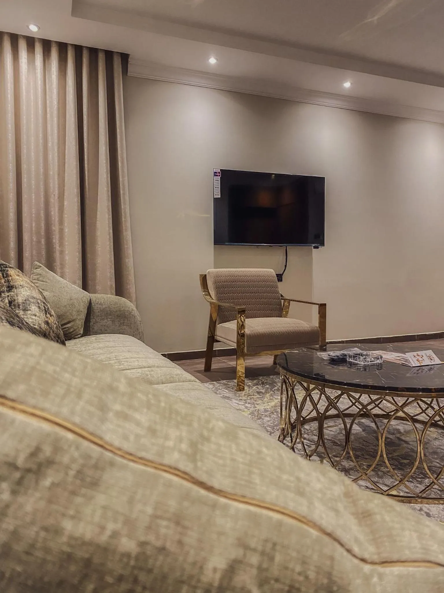 Bed in Comfort Inn Al Taawon - Family Only