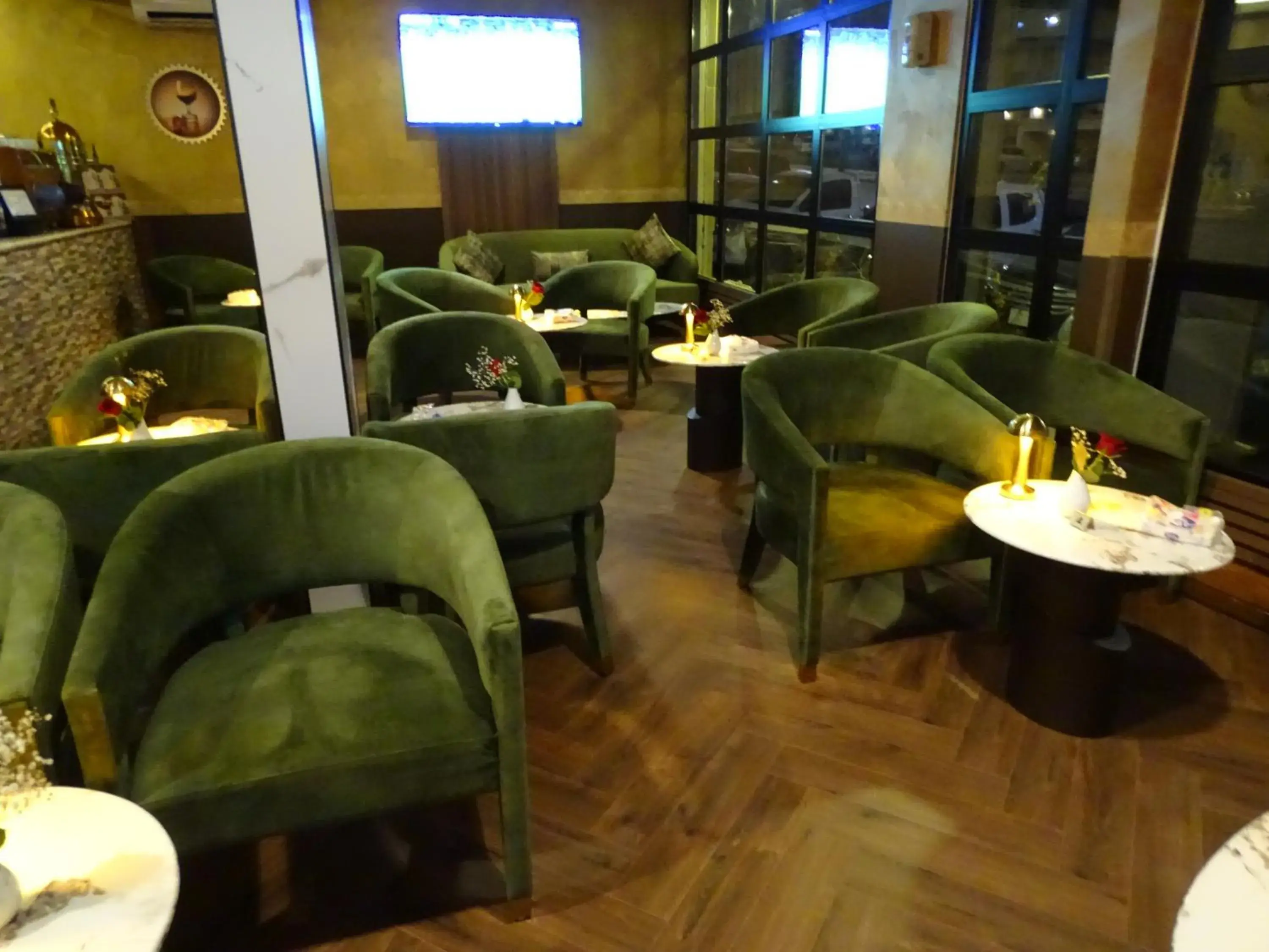 Restaurant/places to eat in Comfort Inn Al Taawon - Family Only Restaurant/places to eat in Comfort Inn Al Taawon - Family Only