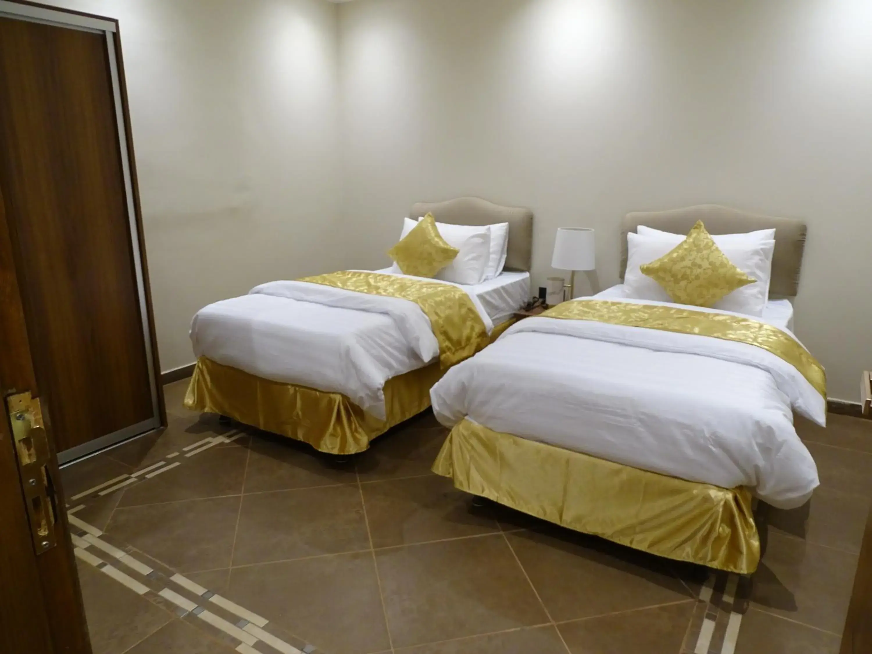 Bed in Comfort Inn Al Taawon - Family Only Bed in Comfort Inn Al Taawon - Family Only