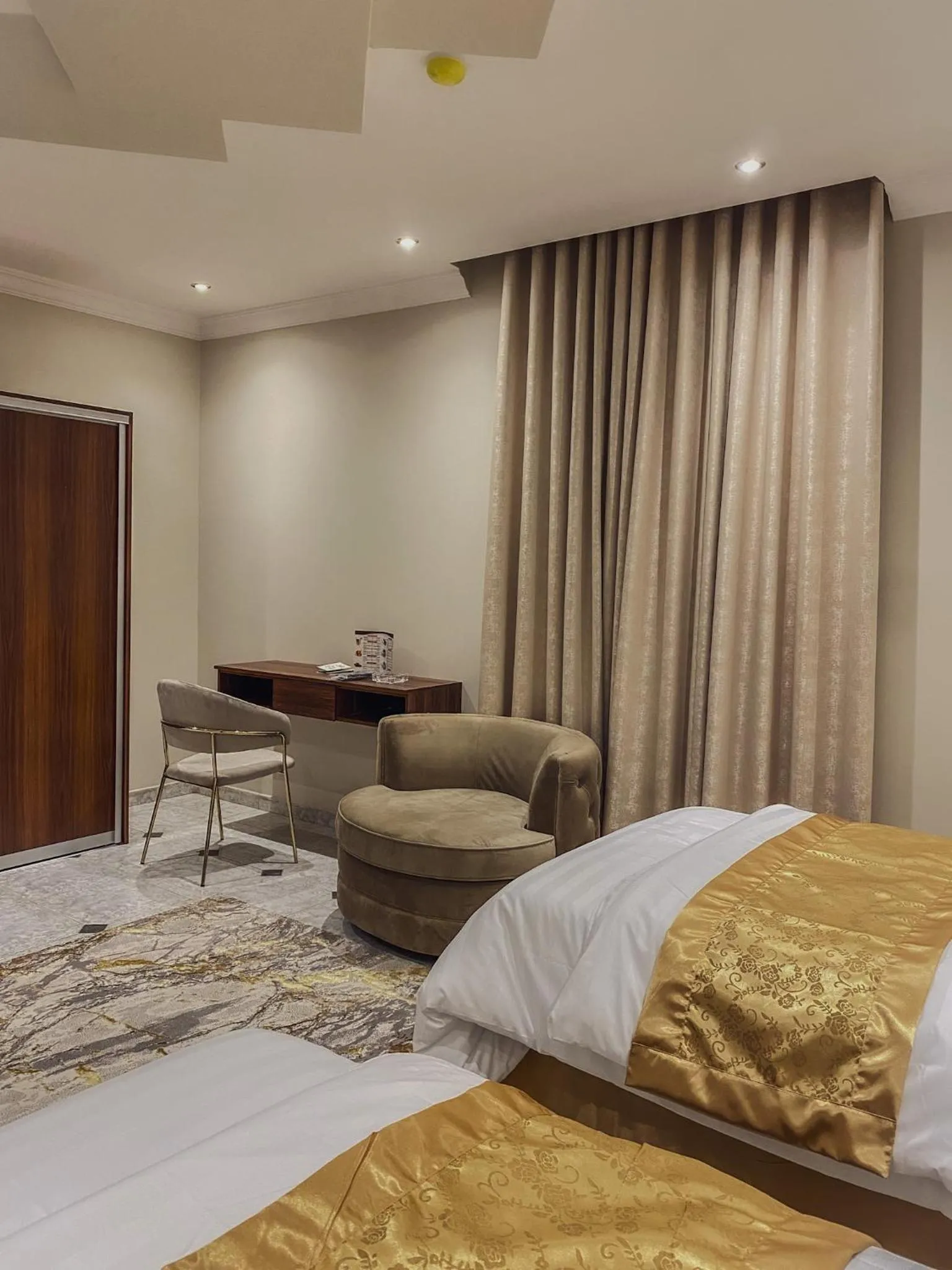 Bed in Comfort Inn Al Taawon - Family Only