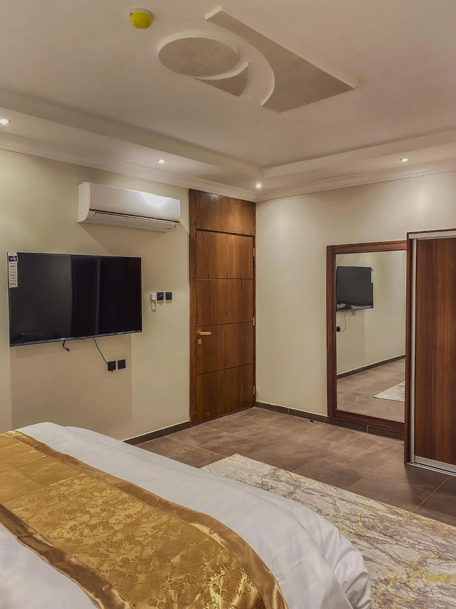 Bed in Comfort Inn Al Taawon - Family Only