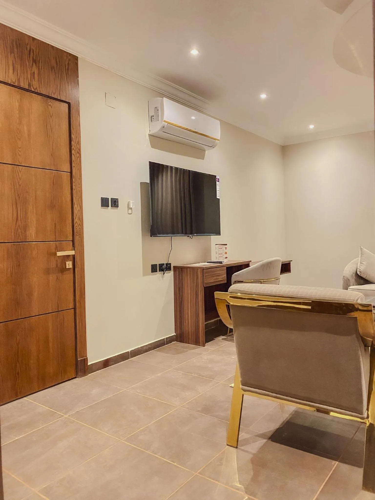 Comfort Inn Al Taawon - Family Only