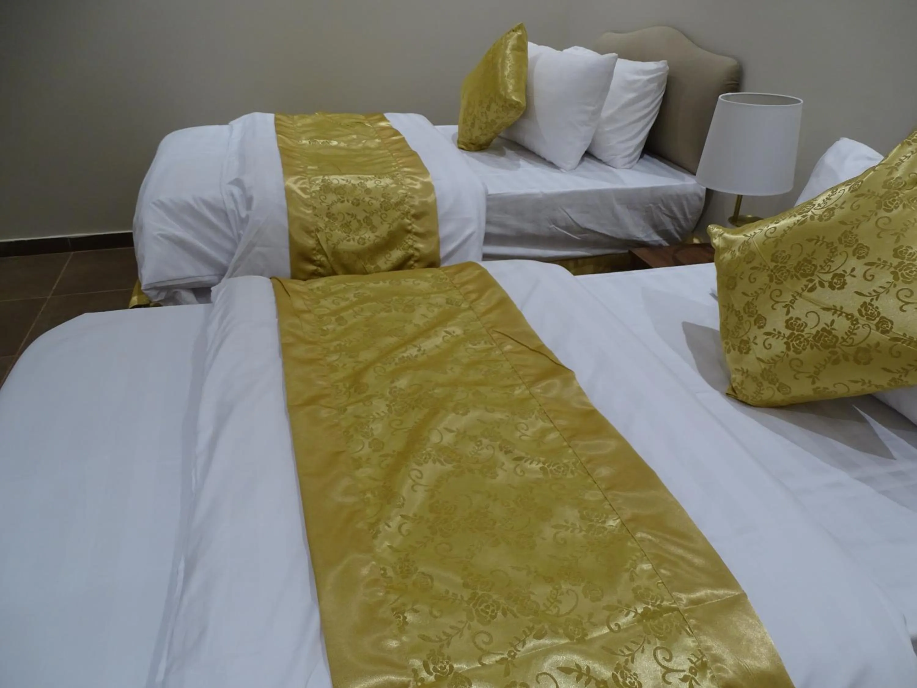 Bed in Comfort Inn Al Taawon - Family Only