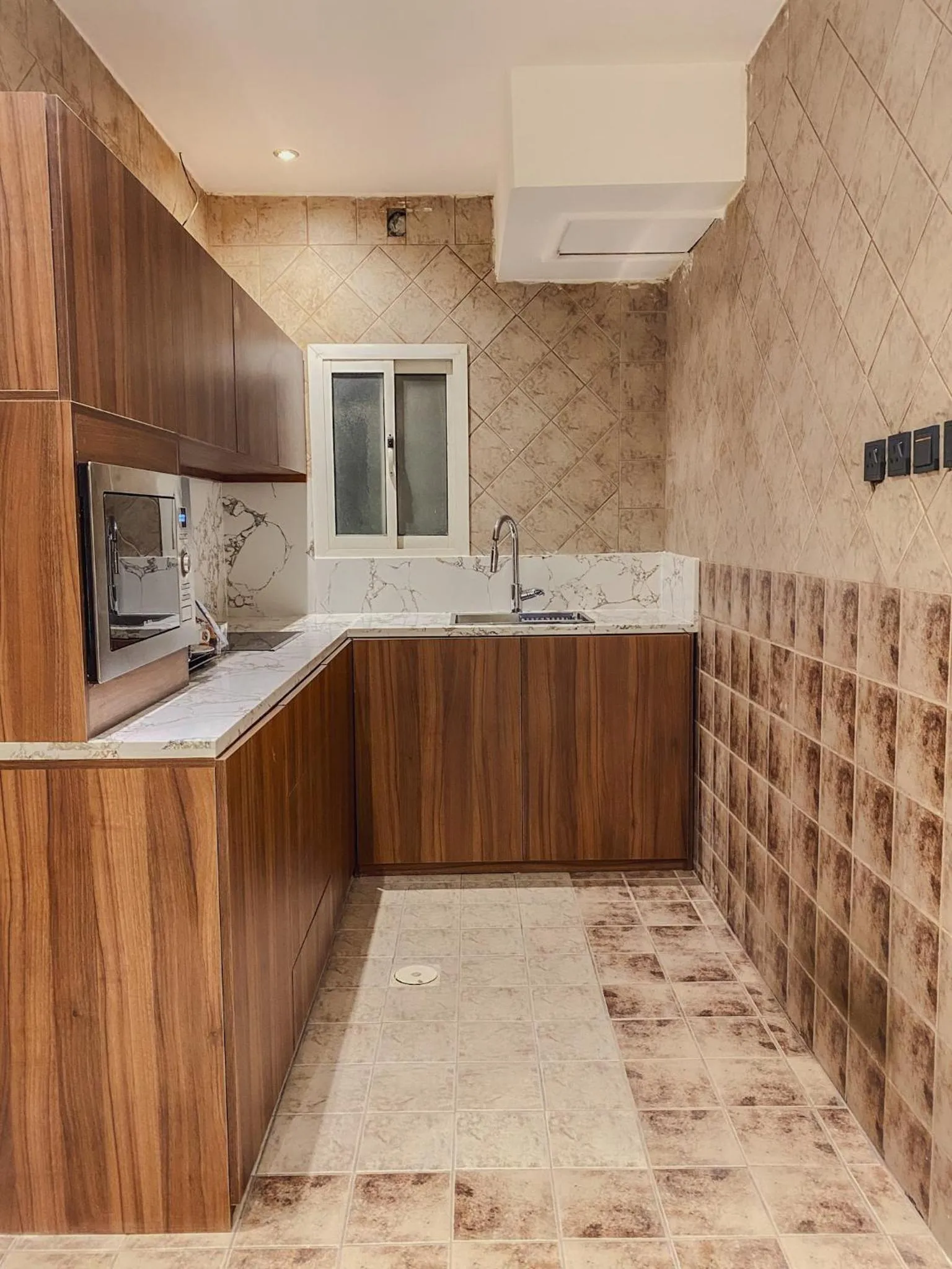 Comfort Inn Al Taawon - Family Only