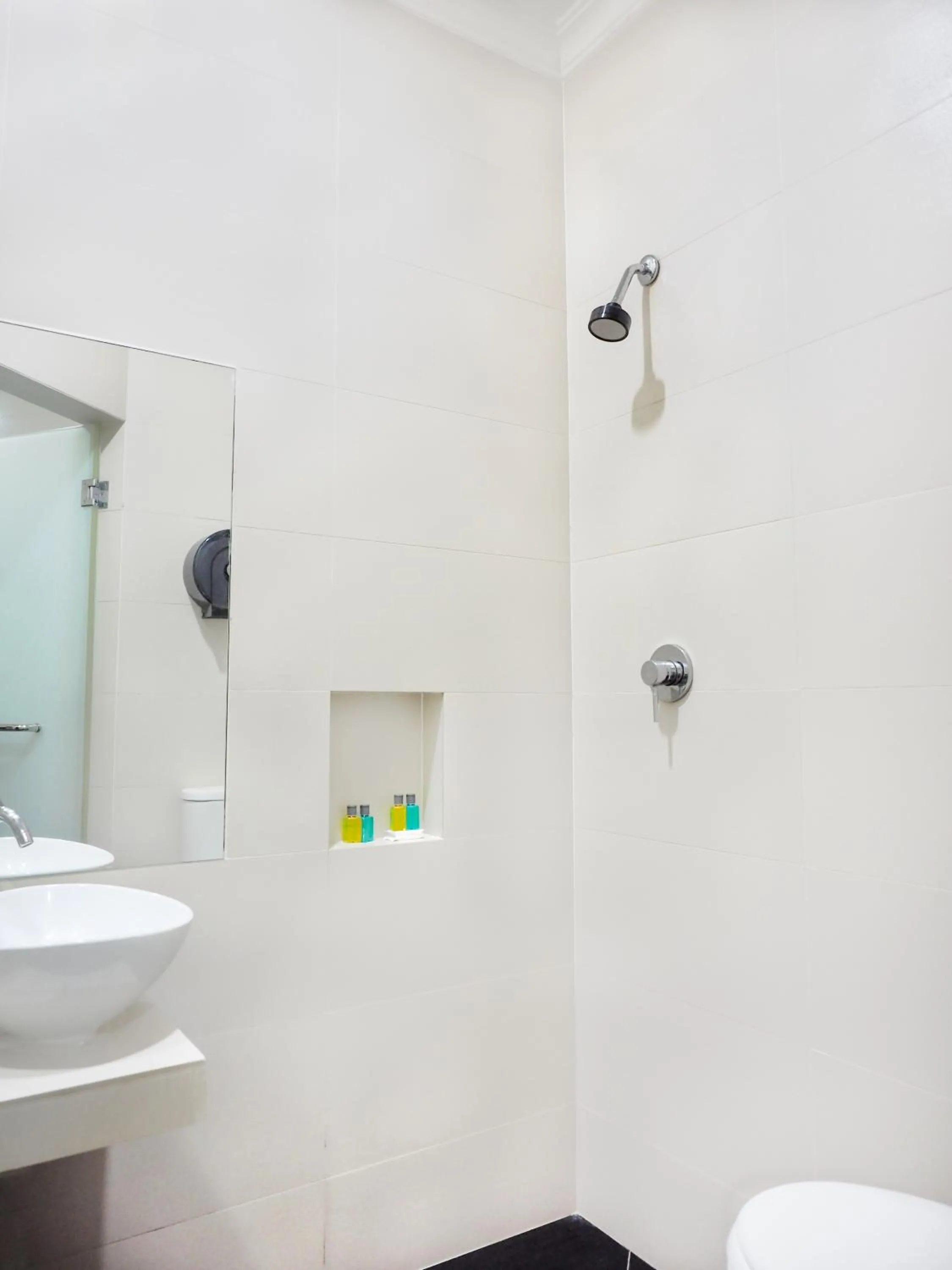 Bathroom in Sun Inns Hotel Subang