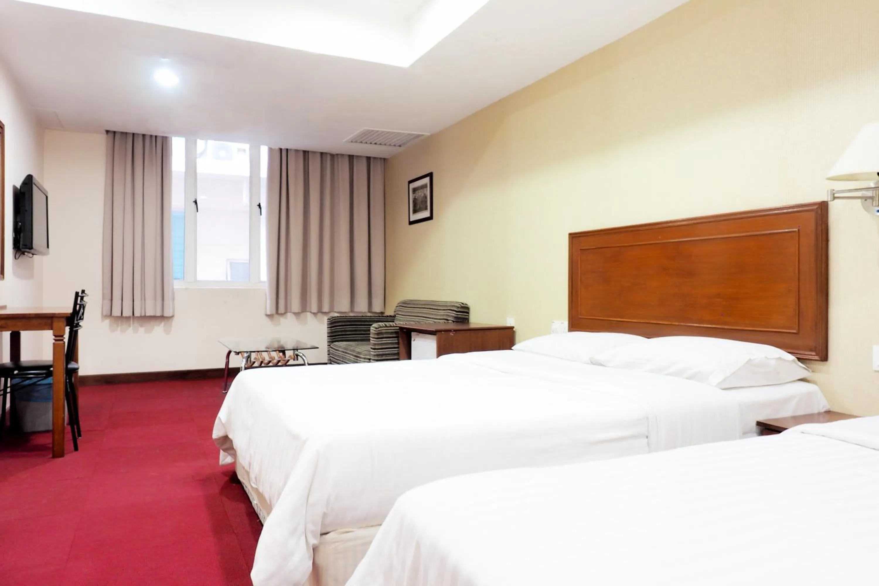 Bed in Sun Inns Hotel Subang